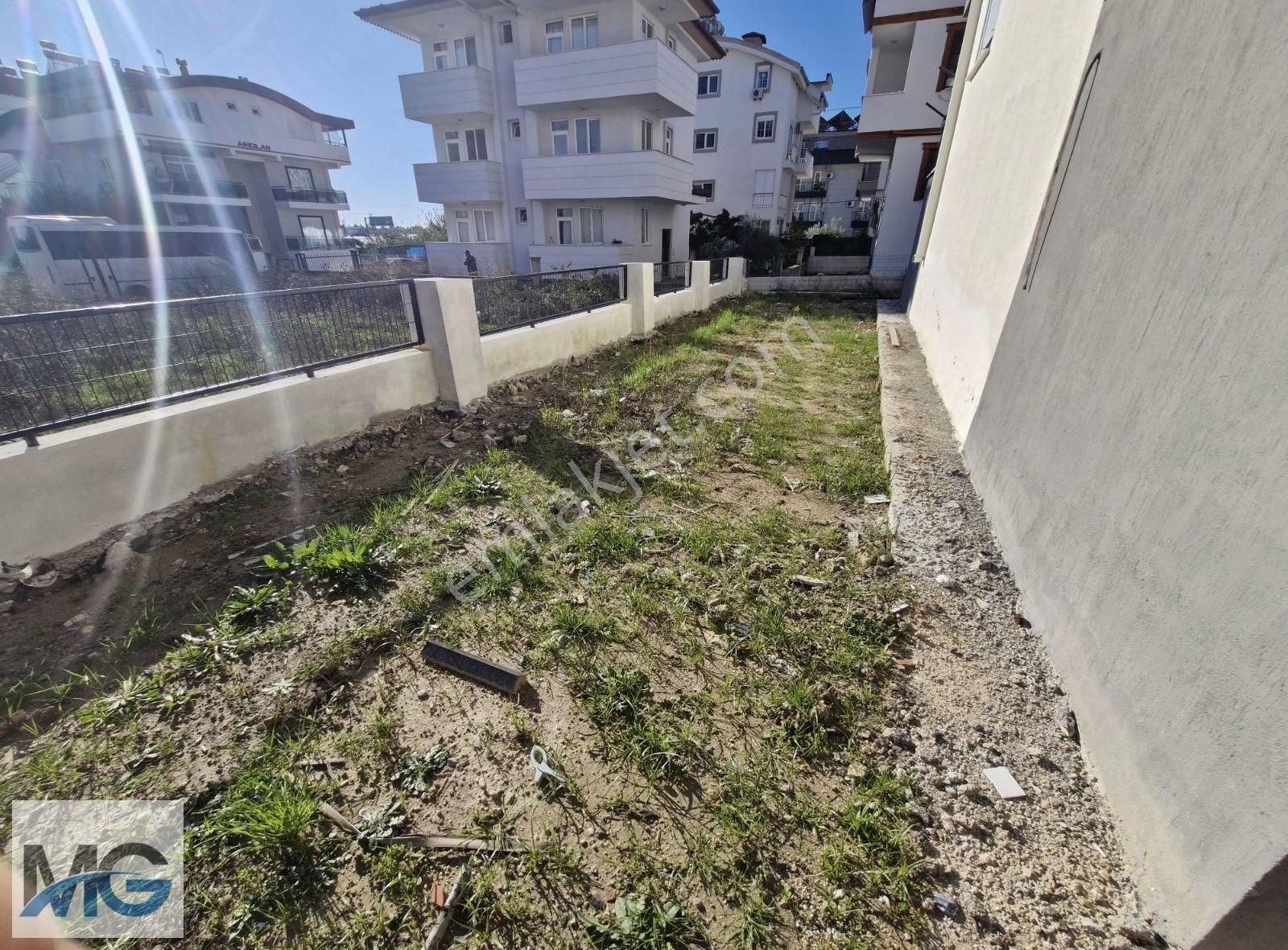 Ilıcada Satılık 4+1 Çift Teraslı Merkezi Konumda Dublex - Görsel 11