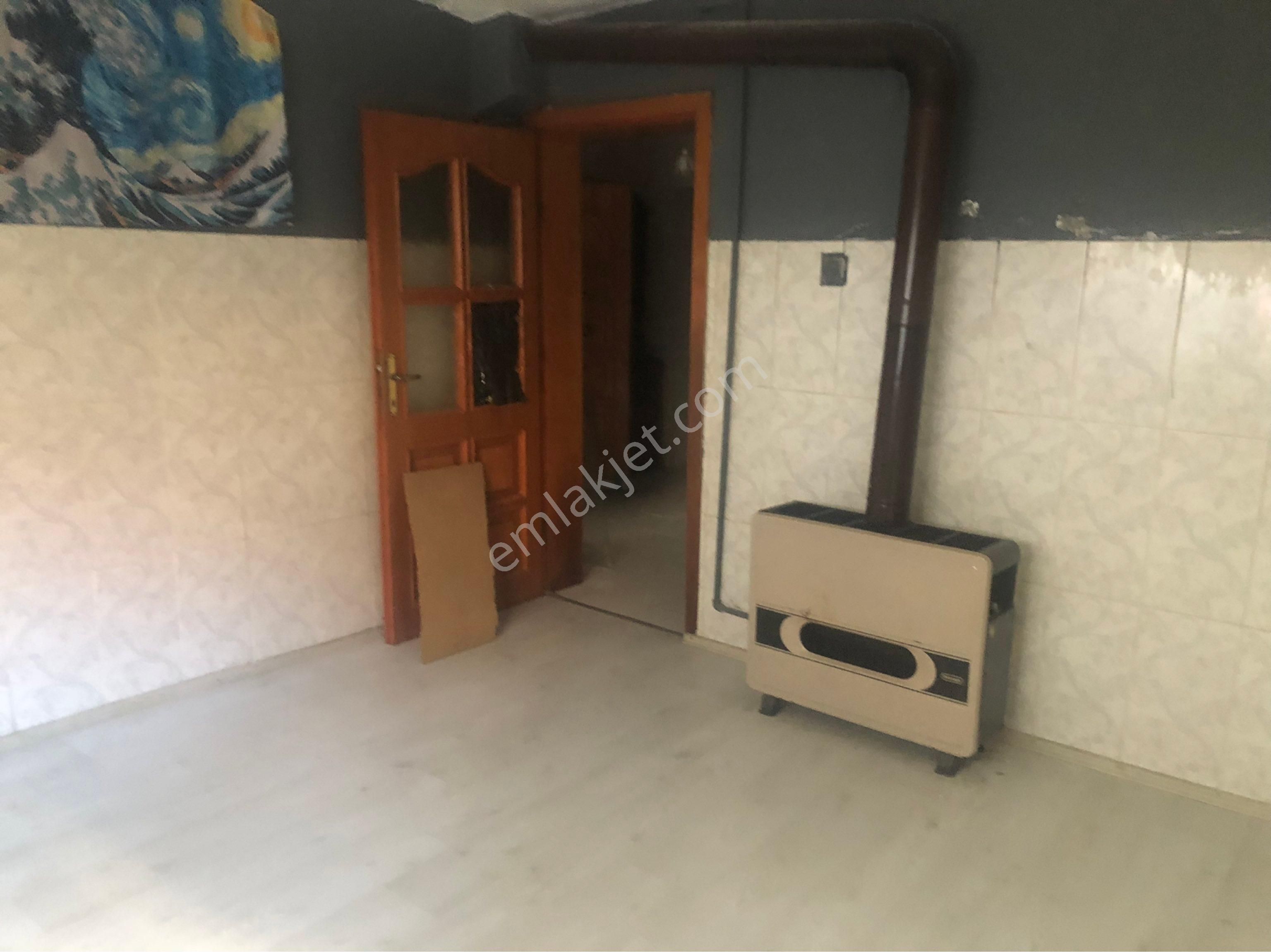 Bekar Erkek İçin Uygun 2+1 Kiralık Daire
