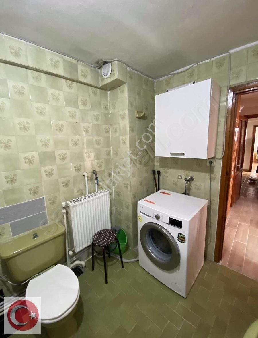 Bahçelievler Mahallesinde 2+1 Eşyalı Satılık Daire - Görsel 4