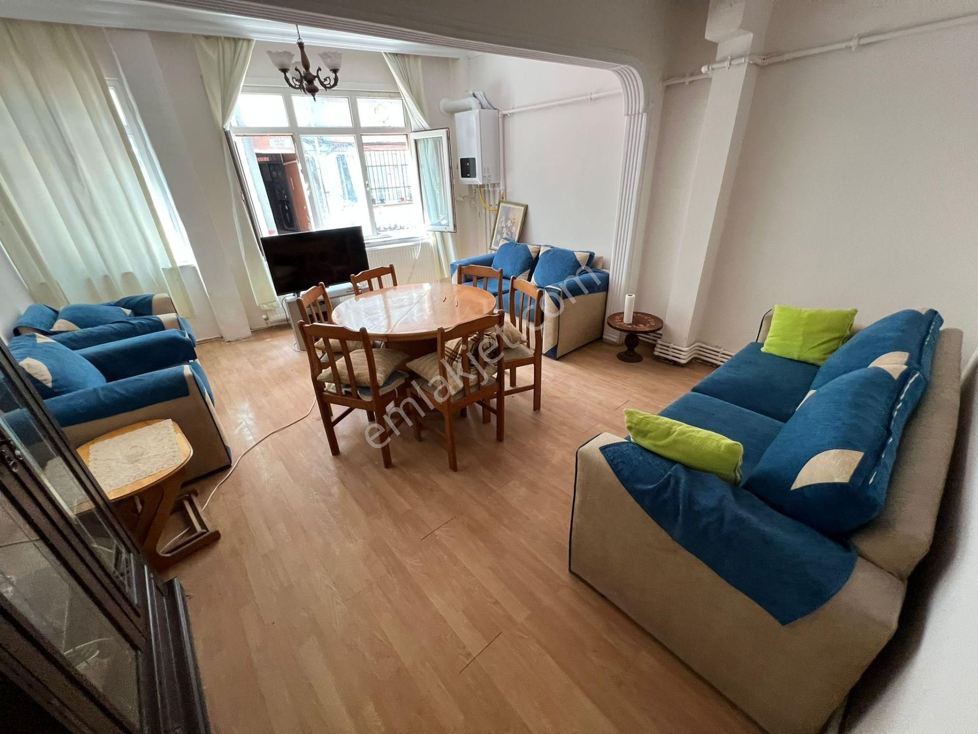 Aktaştan Zeynep Kamilde 1+1 Eşyalı Kombili Bakımlı Daire