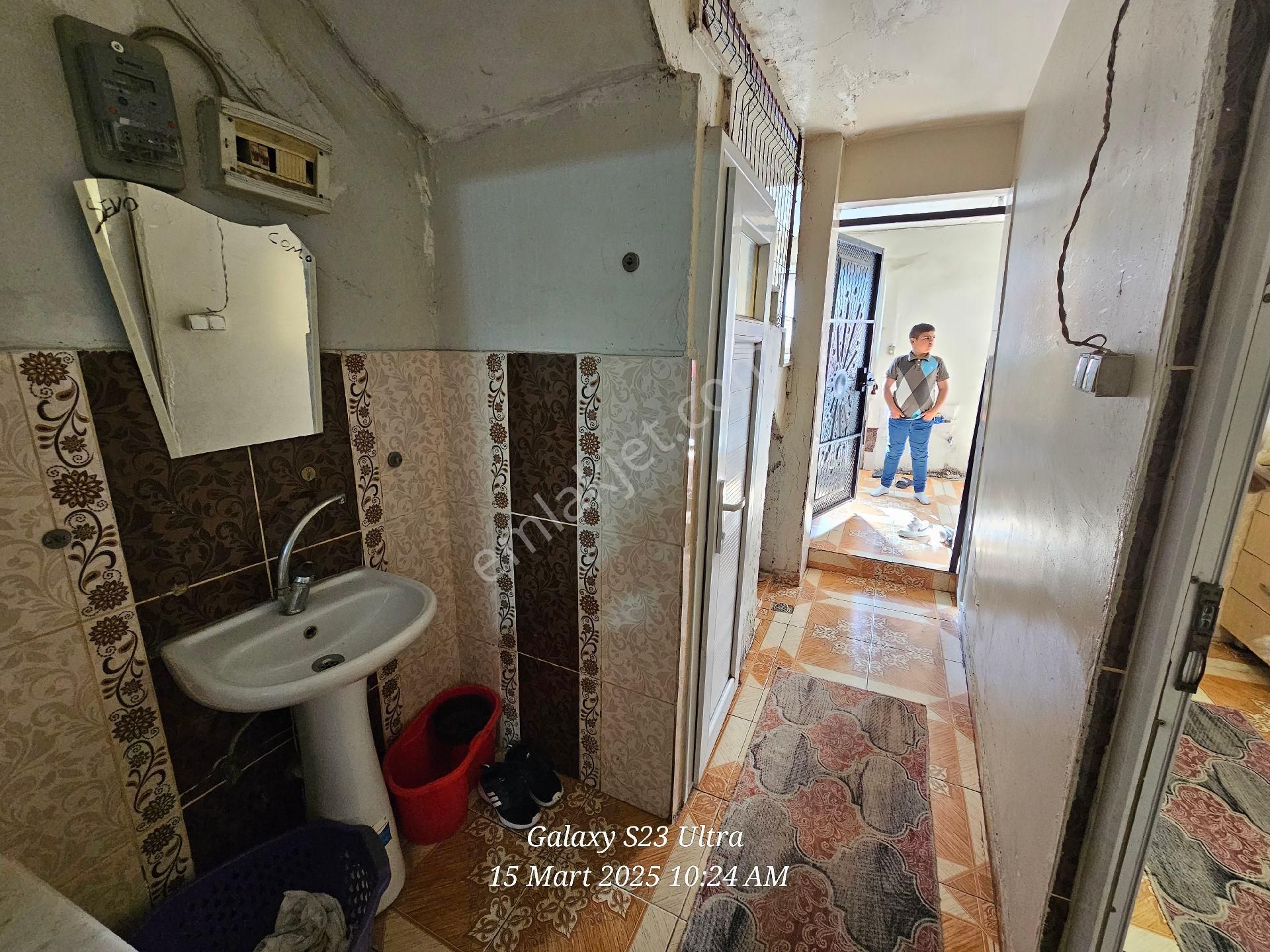 Seyhan Da Yenibey Mh3 Katlı Müstakil Evdubleks Şeklindegüney Cepheliher Katı 1+1 - Görsel 13