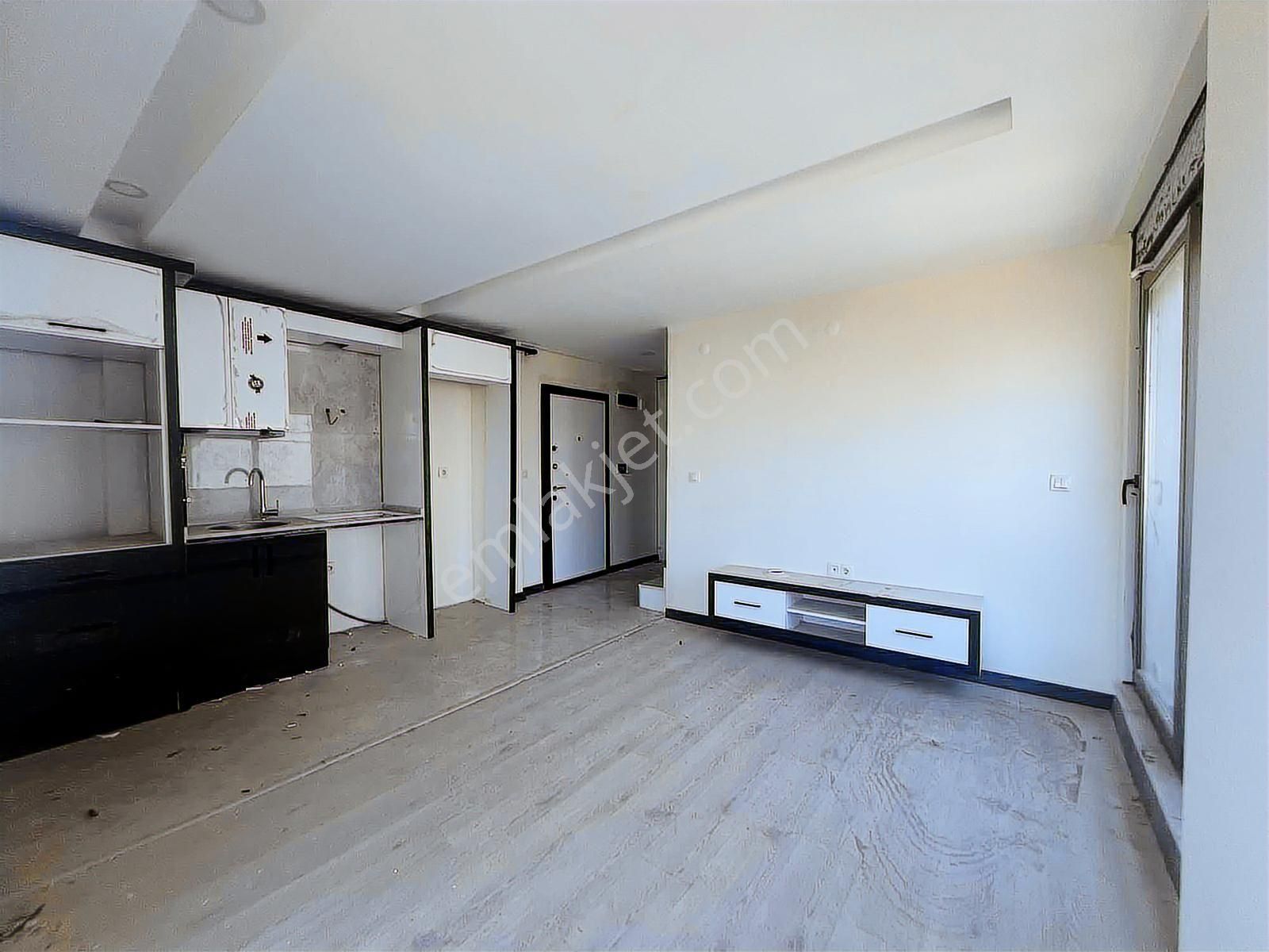 Artı Emlk Tan Sıfır Gebizli Stadyum Yakını 3+1 Dubleks Yayında