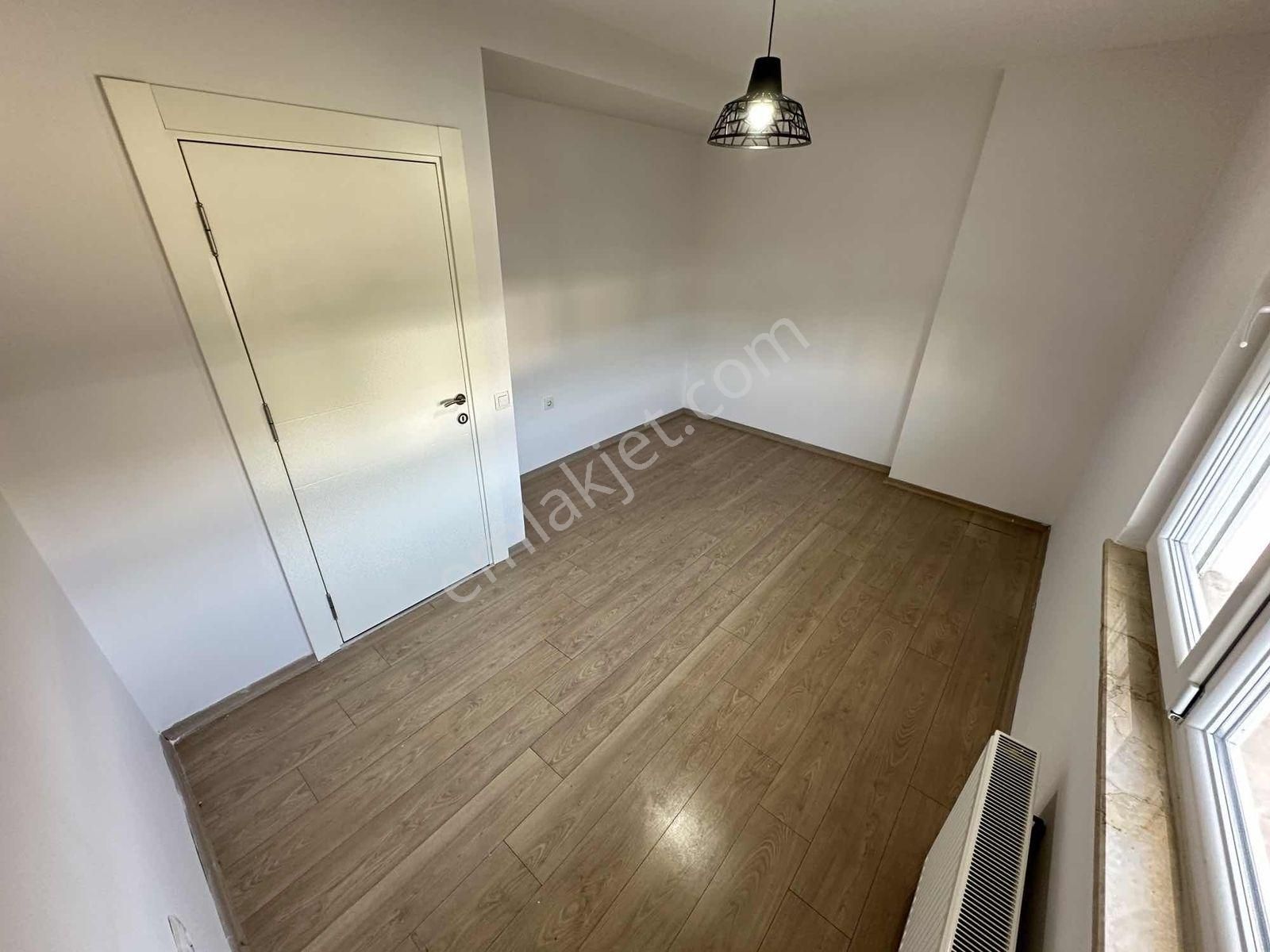 Lüx_site_1+1 Doğalgaz_olimpik Havuz_k.otopark_oyun Parkı_güvenli