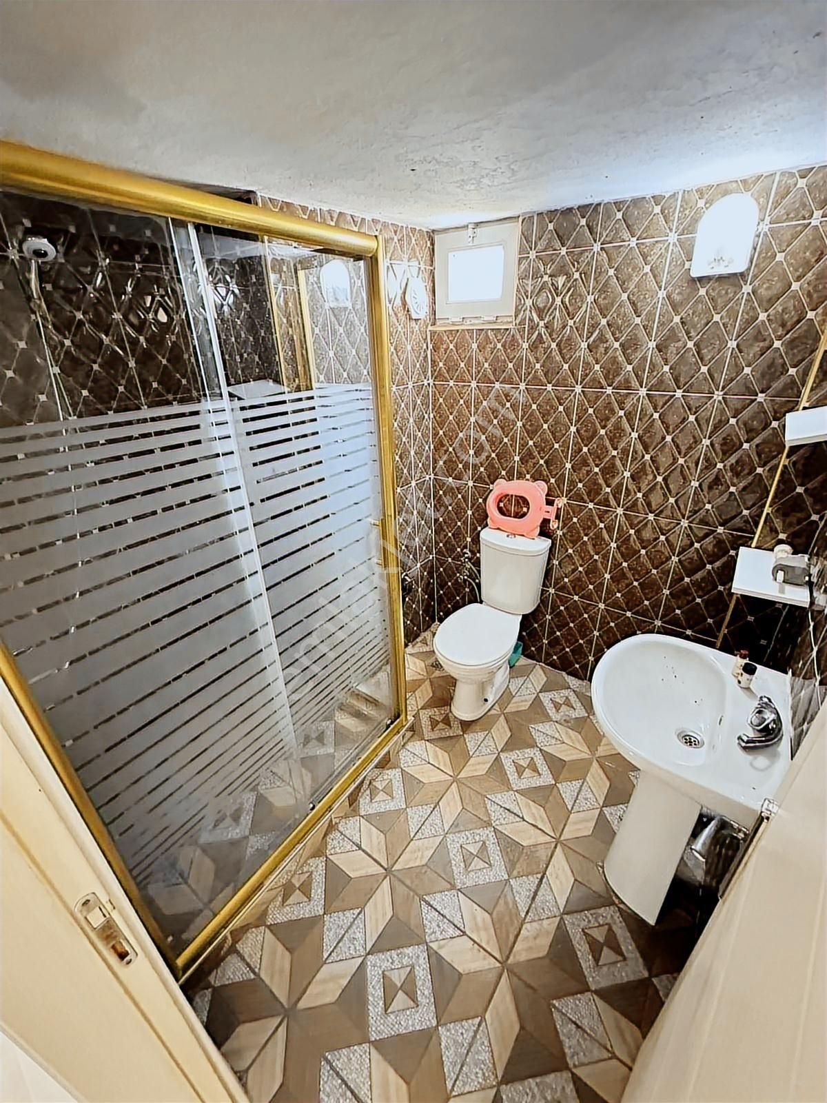 3+1_arakat_asansör_site İçi_cam Balkonlu_çok Geniş_krediye_uygun