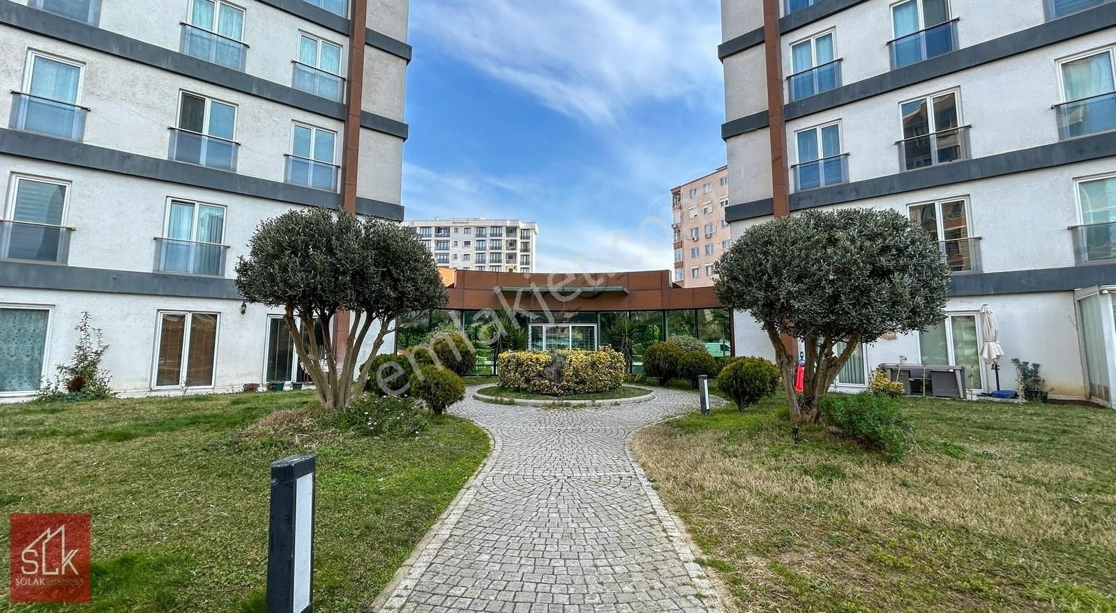 Cenk Atalay Solak'tan 1+1 Kiralık Peyzaj Manzaralı Daire