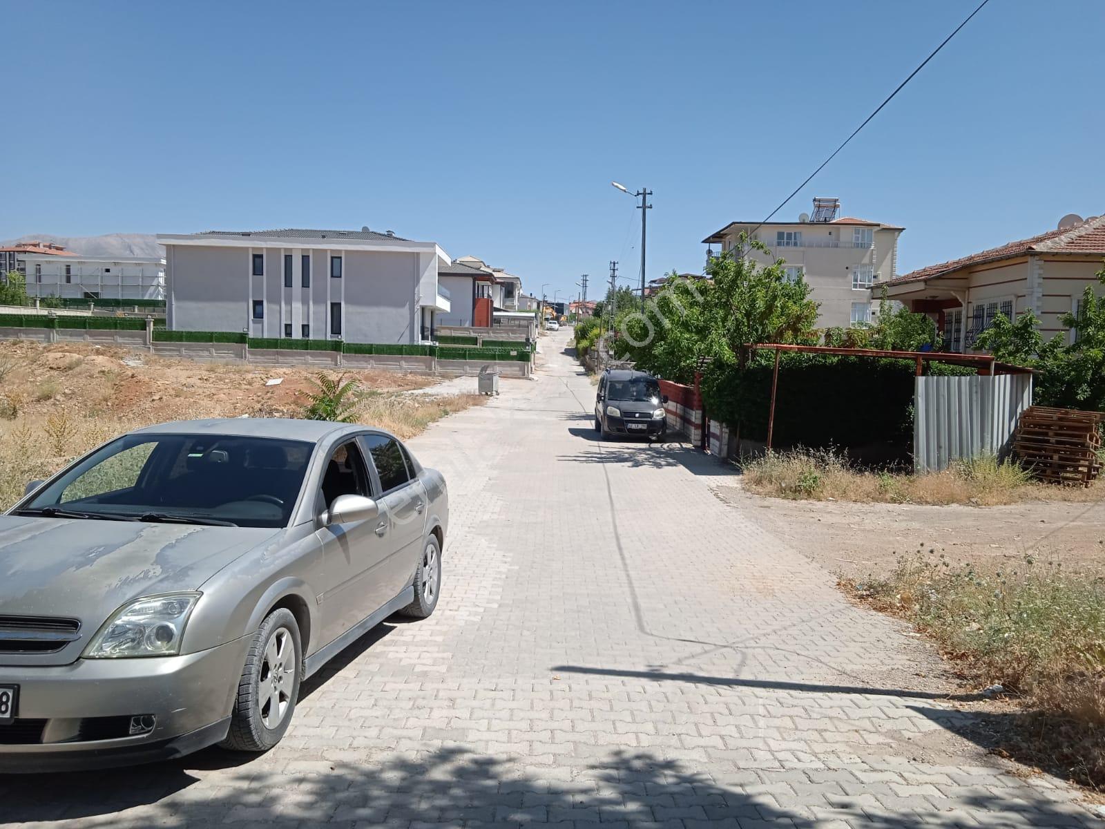Yakıncada En Güzel Yerinde Satılık 500+500 Mt Villa İmarlı Arsa - Görsel 14