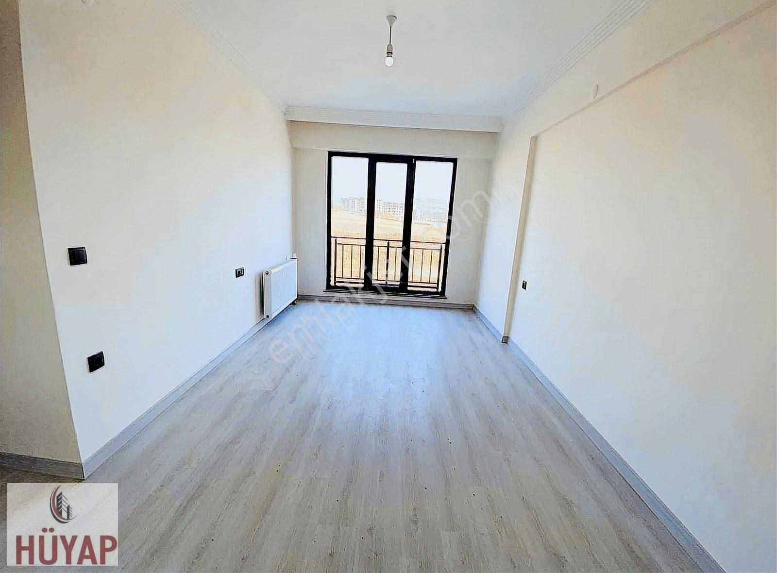 Çanakkale Merkez Esenler Bölgesinde Satılık 2+1 Daire