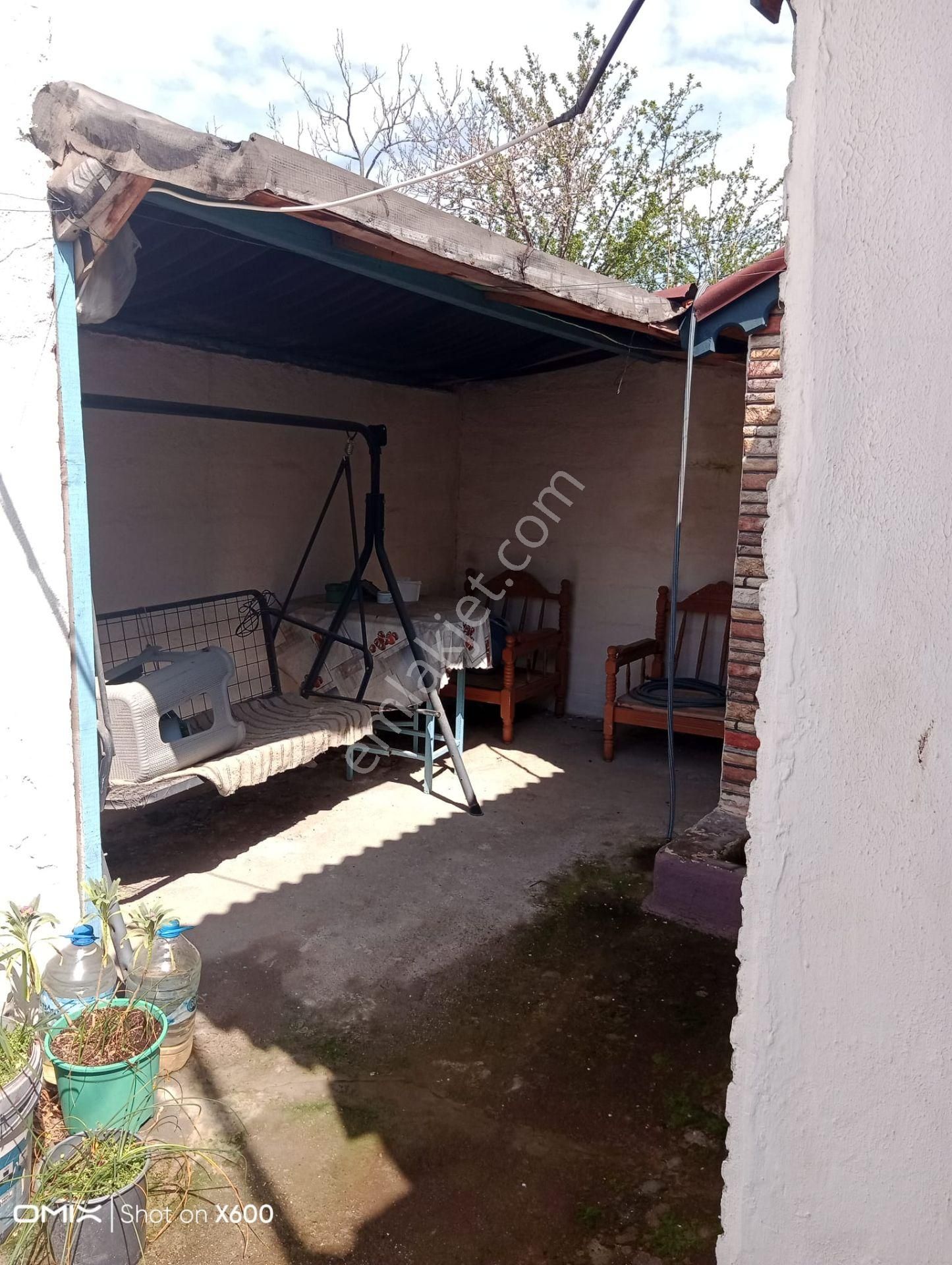 Karabiga’da Satılık Güçlendirilmiş Avlulu Kerpiç Ev – 2 Ev Bir Arada! - Görsel 27