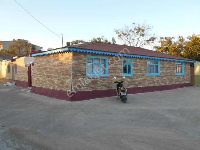 Karabiga’da Satılık Güçlendirilmiş Avlulu Kerpiç Ev – 2 Ev Bir Arada! - Görsel 3