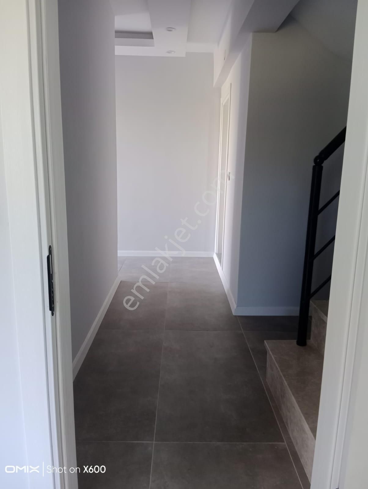 Çanakkale Biga Karabiga Zeytinlik Mahallesi’nde Lüks Deniz Manzaralı Villa Satışı! - Görsel 13