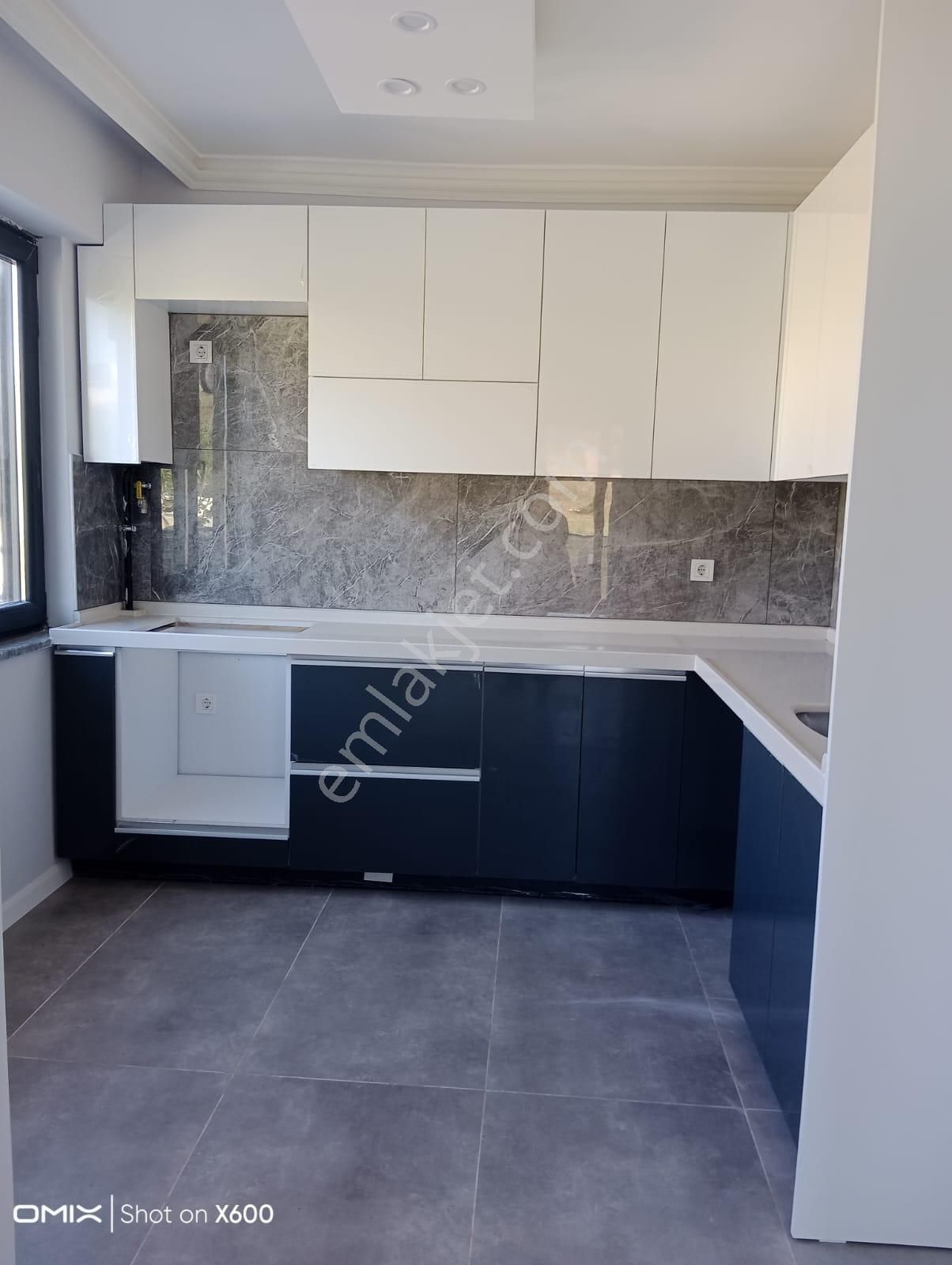 Çanakkale Biga Karabiga Zeytinlik Mahallesi’nde Lüks Deniz Manzaralı Villa Satışı! - Görsel 12