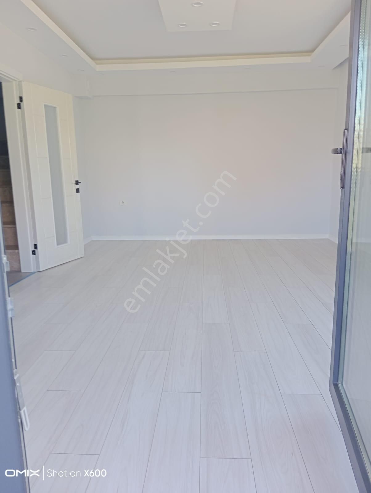 Çanakkale Biga Karabiga Zeytinlik Mahallesi’nde Lüks Deniz Manzaralı Villa Satışı! - Görsel 10