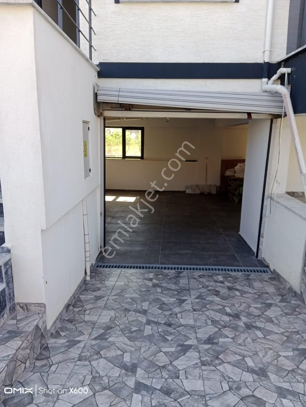 Çanakkale Biga Karabiga Zeytinlik Mahallesi’nde Lüks Deniz Manzaralı Villa Satışı! - Görsel 5