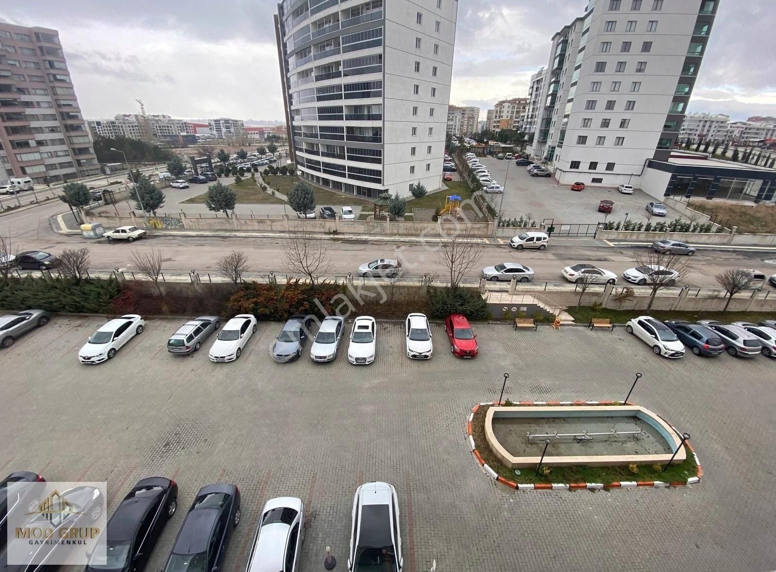 Bu Fırsat Kaçmaz Zirve Loft Da 24 Saat Güvenlikli Sitede 1+1