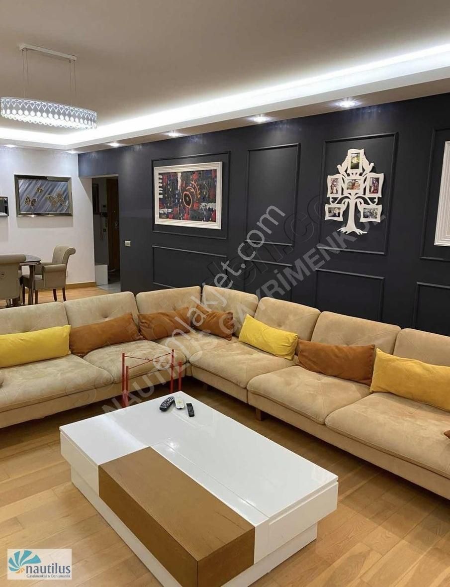 Bahçeşehir Mesa Nurol Kirazlıbahçe Satılık 4+1 Kısa Katlı Blok - Görsel 4