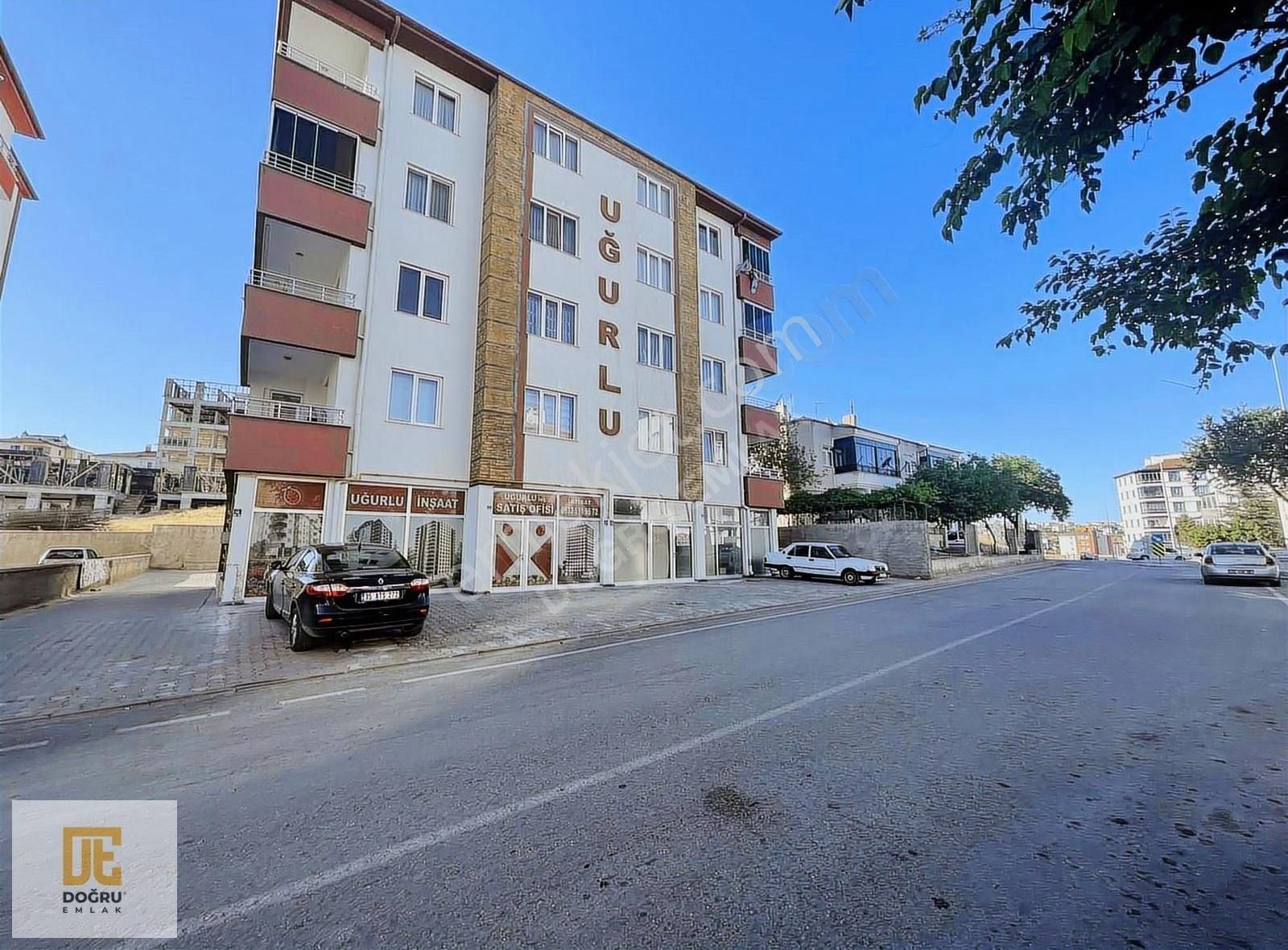 Doğru E - Erkilet'de Anayol Üzerinde Satılık 3+1 Kombili Daire !