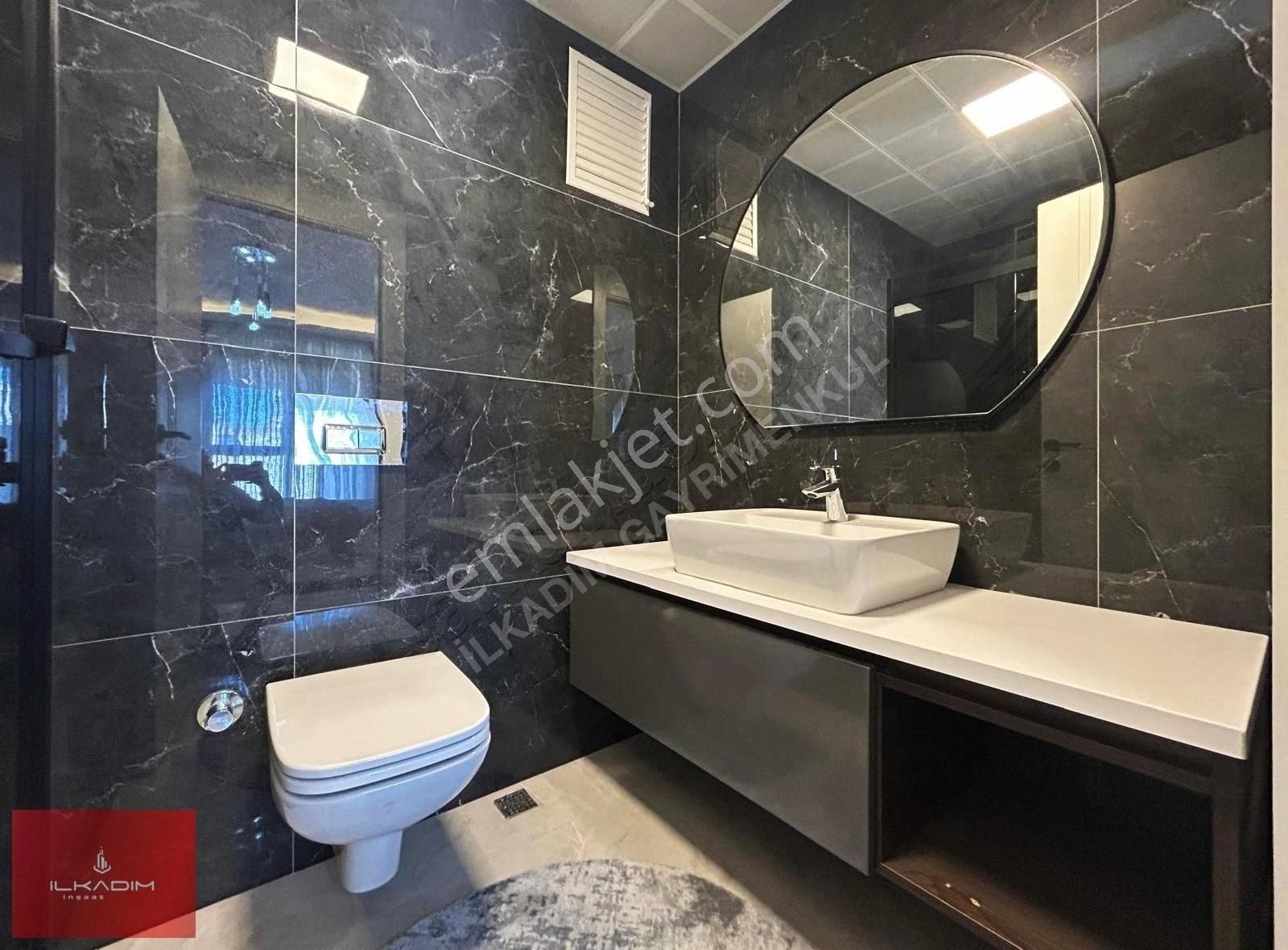 İlkadımdan Bulvar Üstü Ada Mutfaklı 3 Banyolu Güvenlikli Sitede - Görsel 4