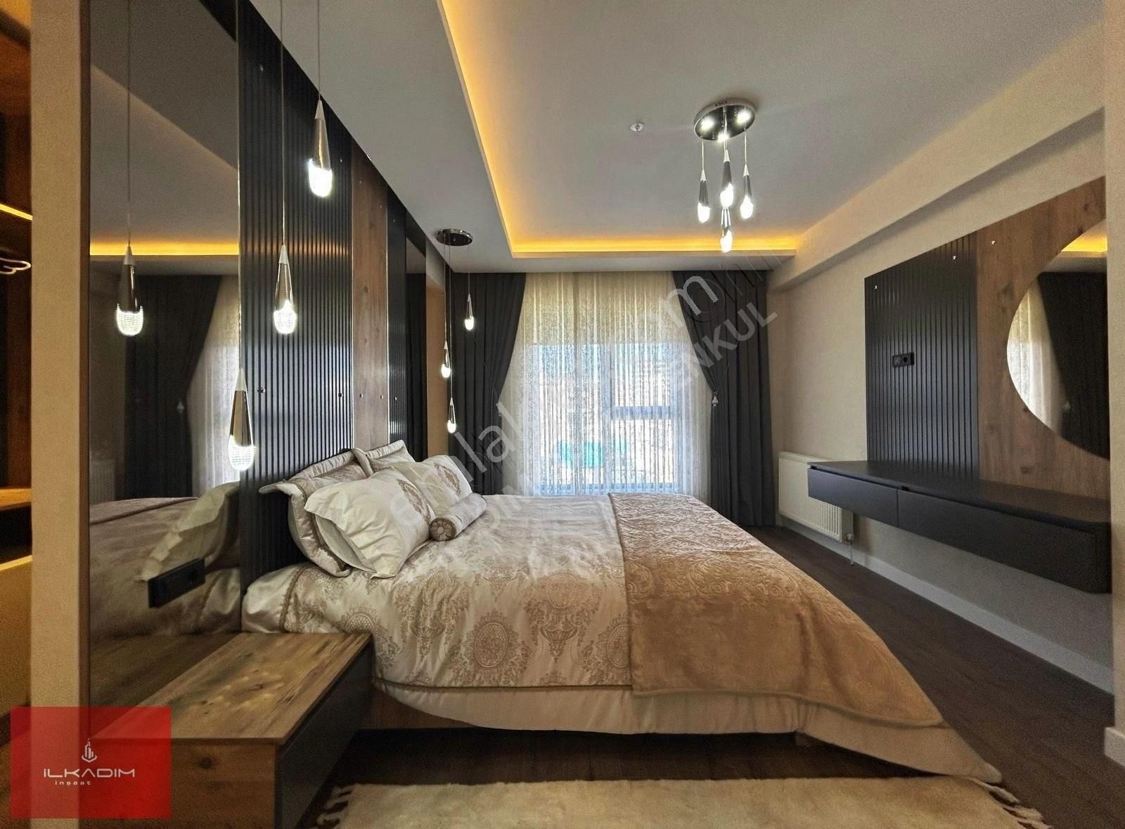 İlkadımdan Bulvar Üstü Ada Mutfaklı 3 Banyolu Güvenlikli Sitede - Görsel 12