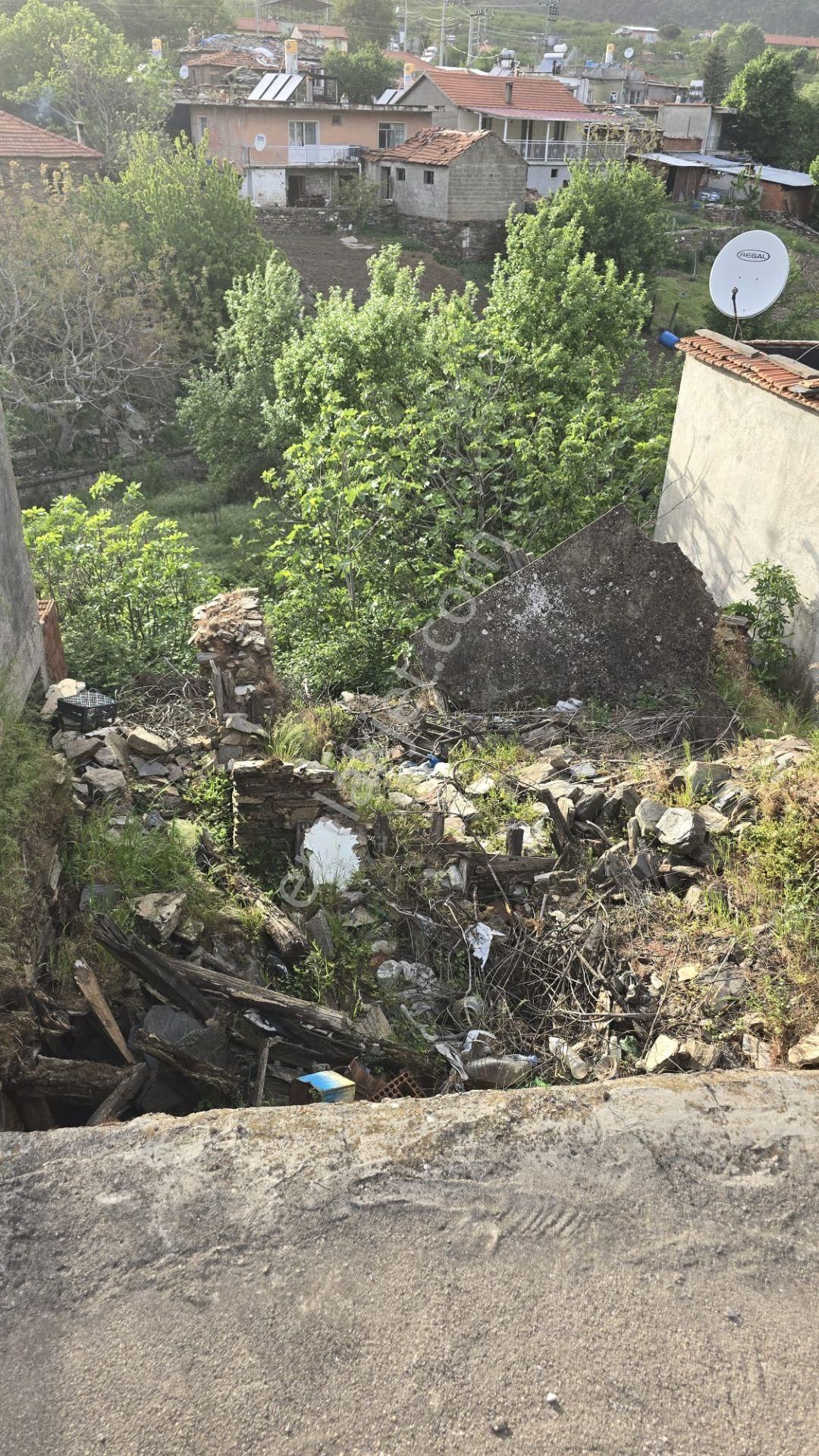 Kemalpaşa Kamberler Mh.köy İçi İmarlı Avlulu Ev %50 İmarlı - Görsel 8