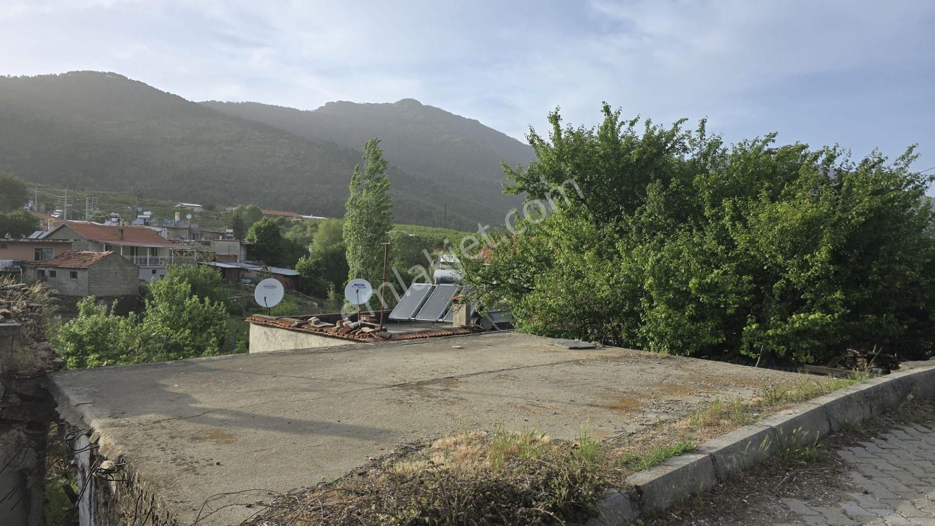 Kemalpaşa Kamberler Mh.köy İçi İmarlı Avlulu Ev %50 İmarlı - Görsel 7