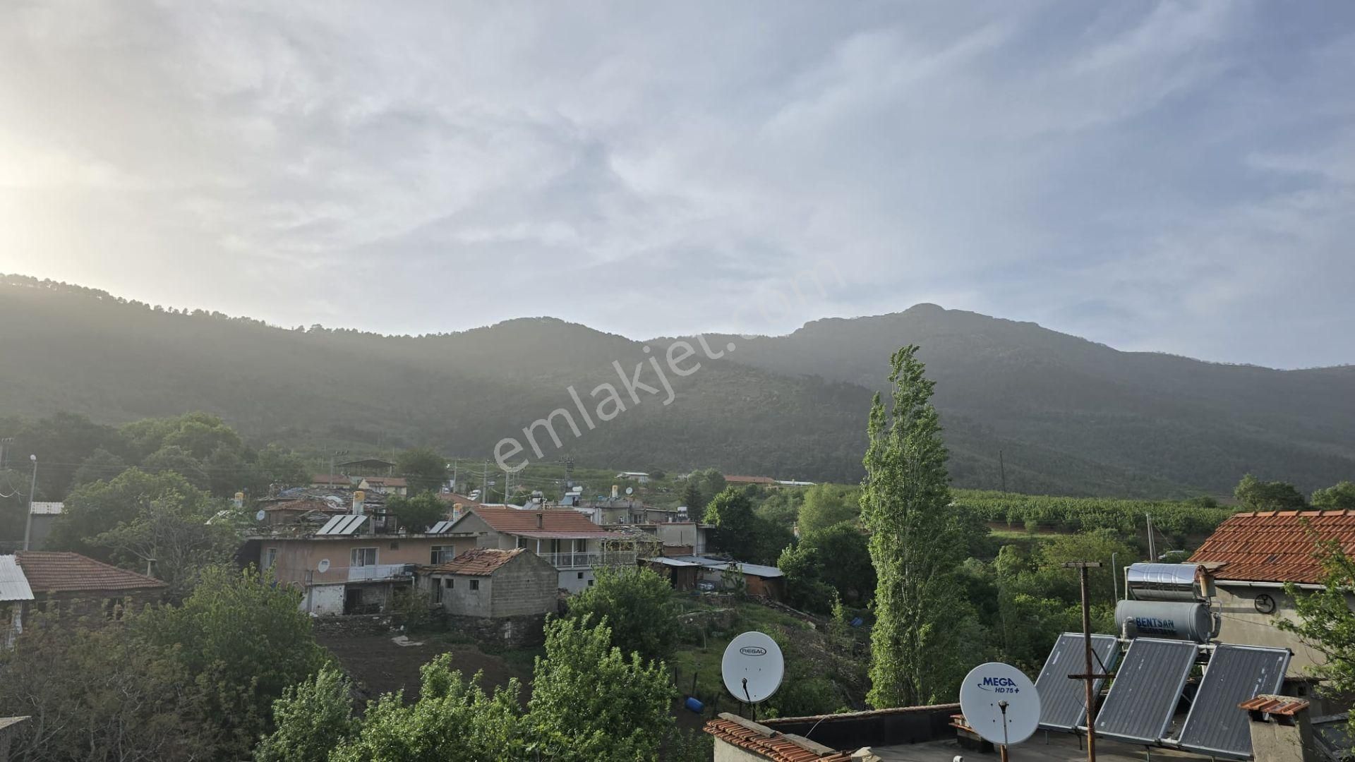 Kemalpaşa Kamberler Mh.köy İçi İmarlı Avlulu Ev %50 İmarlı - Görsel 11