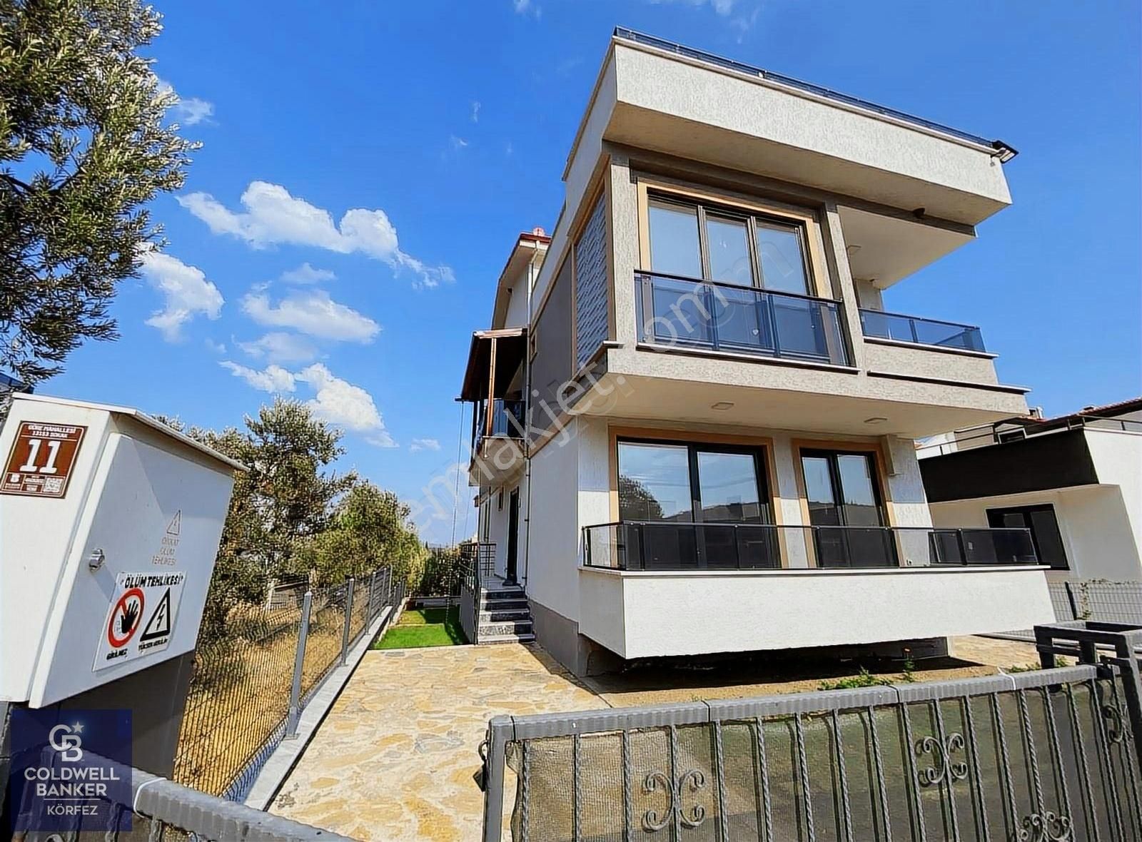 Güre' De Dağ Deniz Manzaralı 3+1 Satılık Villa - Görsel 6