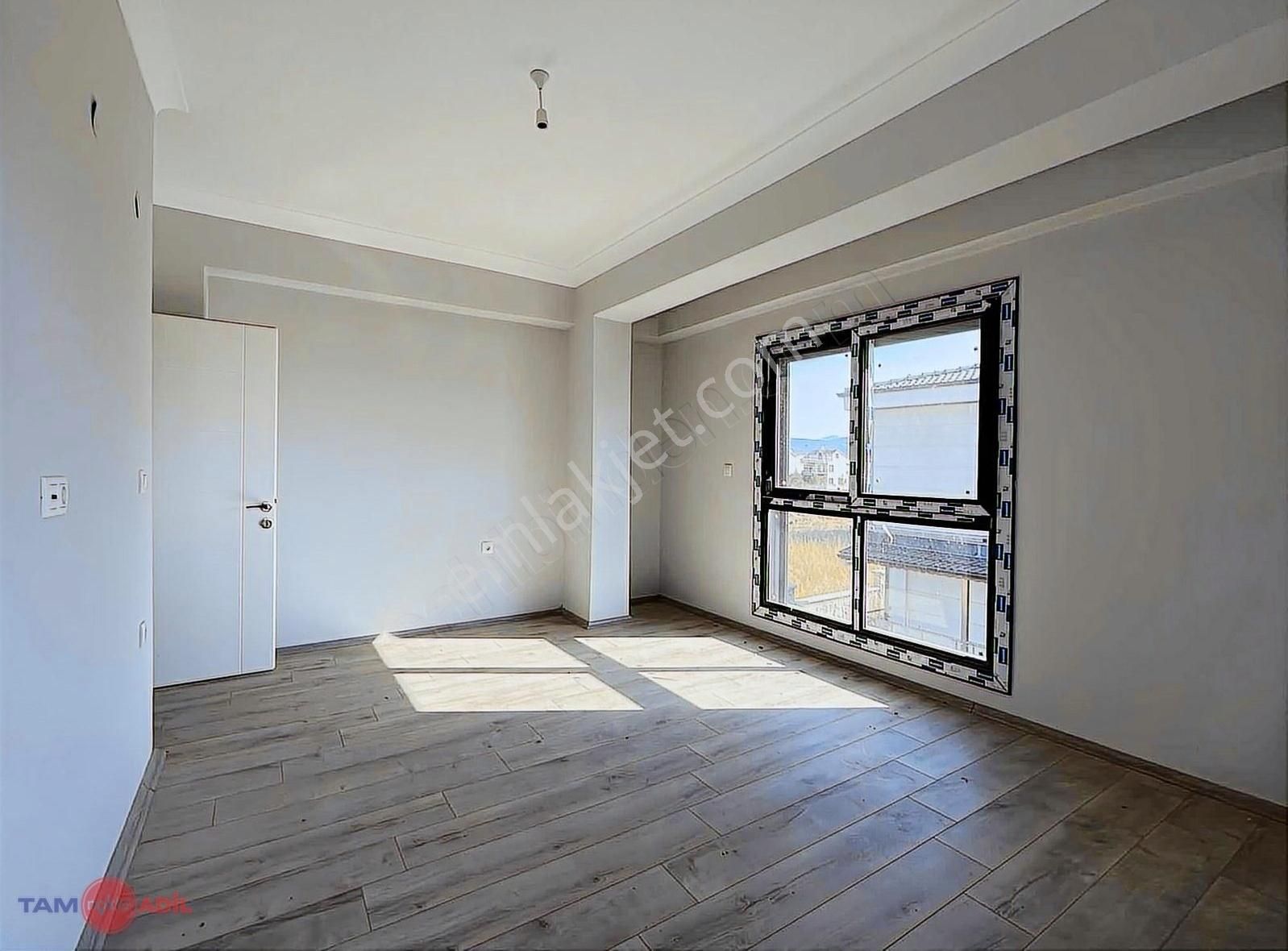 Dikili Çetin Emeç Bulvarında Müstakil 4+1 Yazlık Villa - Görsel 28