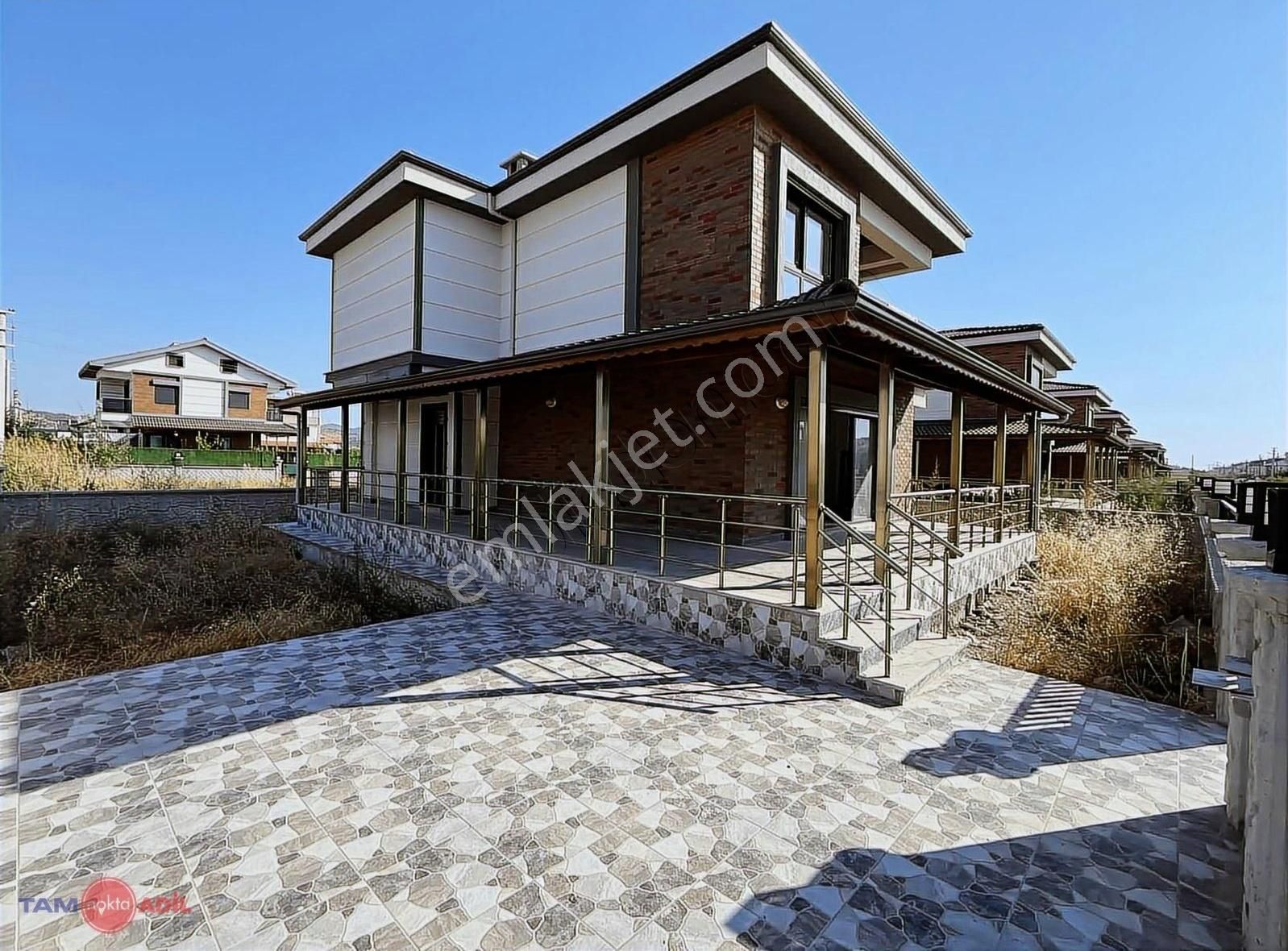 Dikili Çetin Emeç Bulvarında Müstakil 4+1 Yazlık Villa - Görsel 21