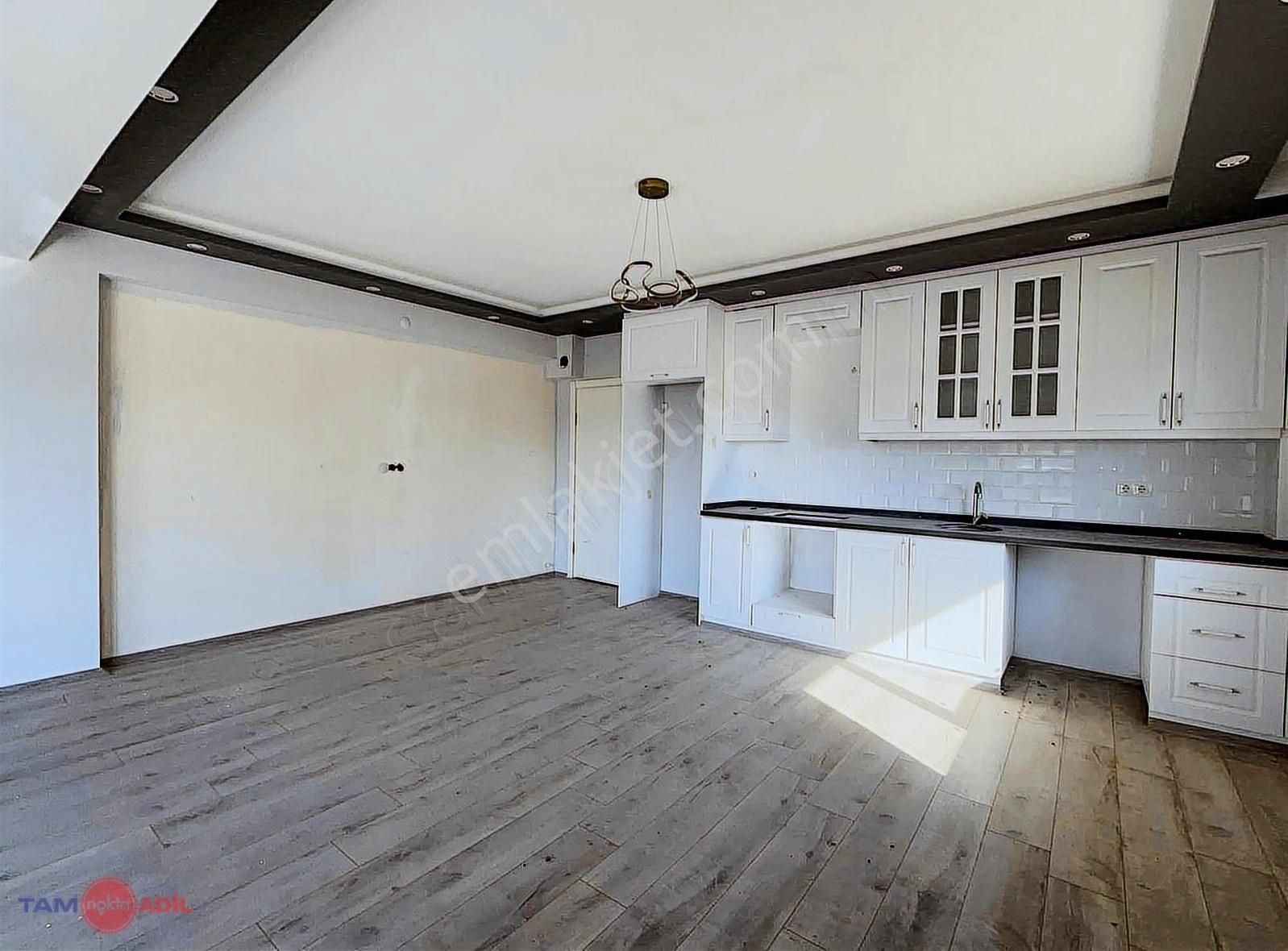 Dikili Çetin Emeç Bulvarında Müstakil 4+1 Yazlık Villa - Görsel 27