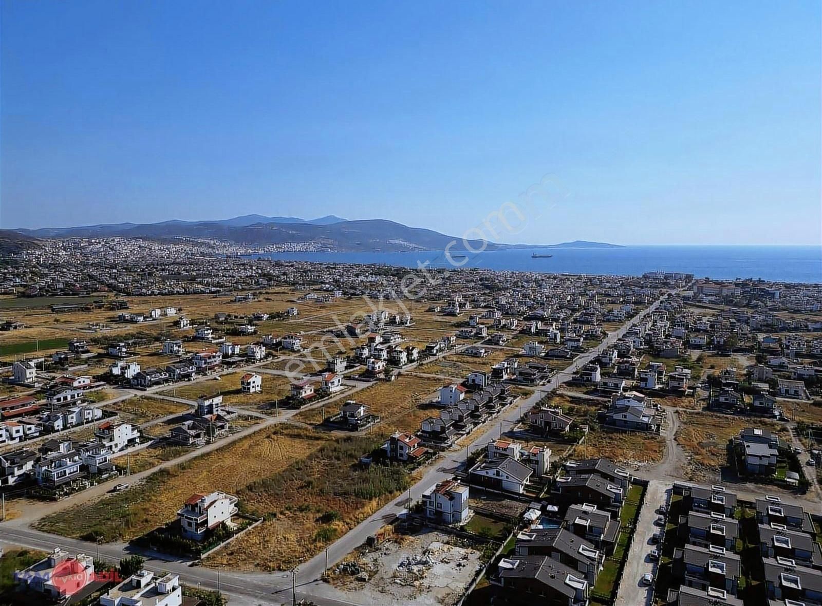 Dikili Çetin Emeç Bulvarında Müstakil 4+1 Yazlık Villa - Görsel 25