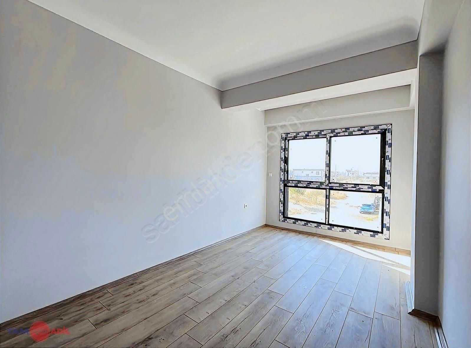 Dikili Çetin Emeç Bulvarında Müstakil 4+1 Yazlık Villa - Görsel 13