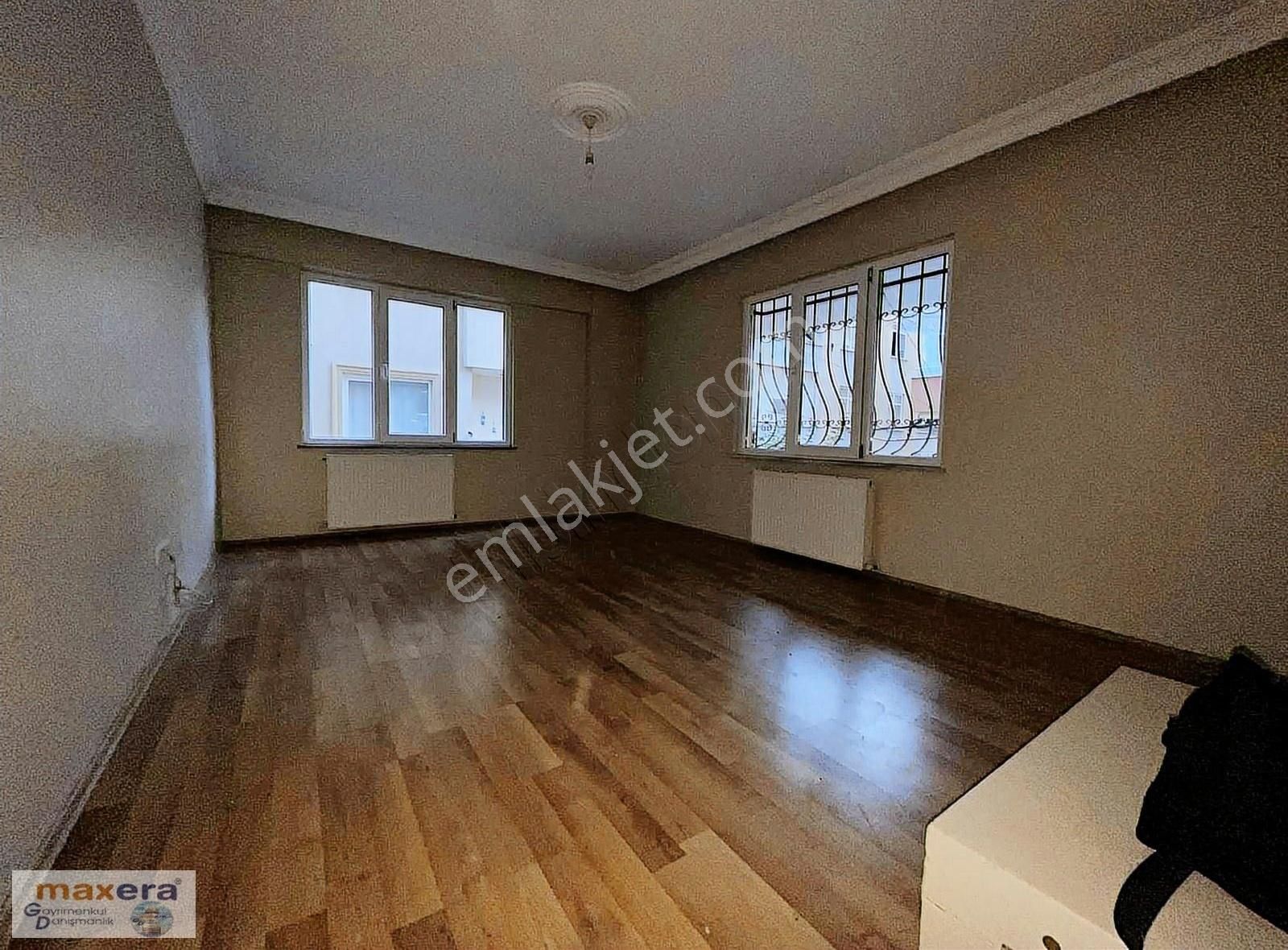 Fındıklıda Geniş 2+1 Bahçe Katı Kiralık Daire Ulaşıma Yakın