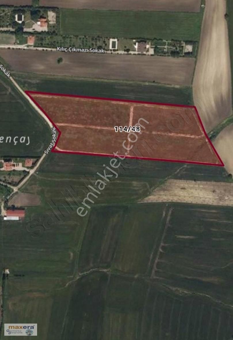 Çatalca Örünclü'de 3.250 M2 Satılık Tarla
