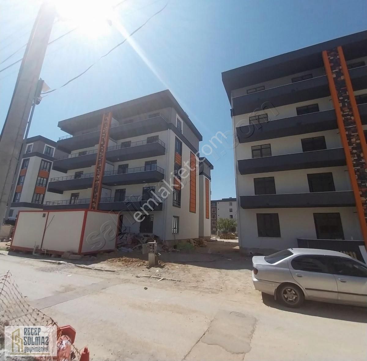 Uluğbey Mah.satılık 3+1 Daireler Kapalı Yeraltı Otoparklı