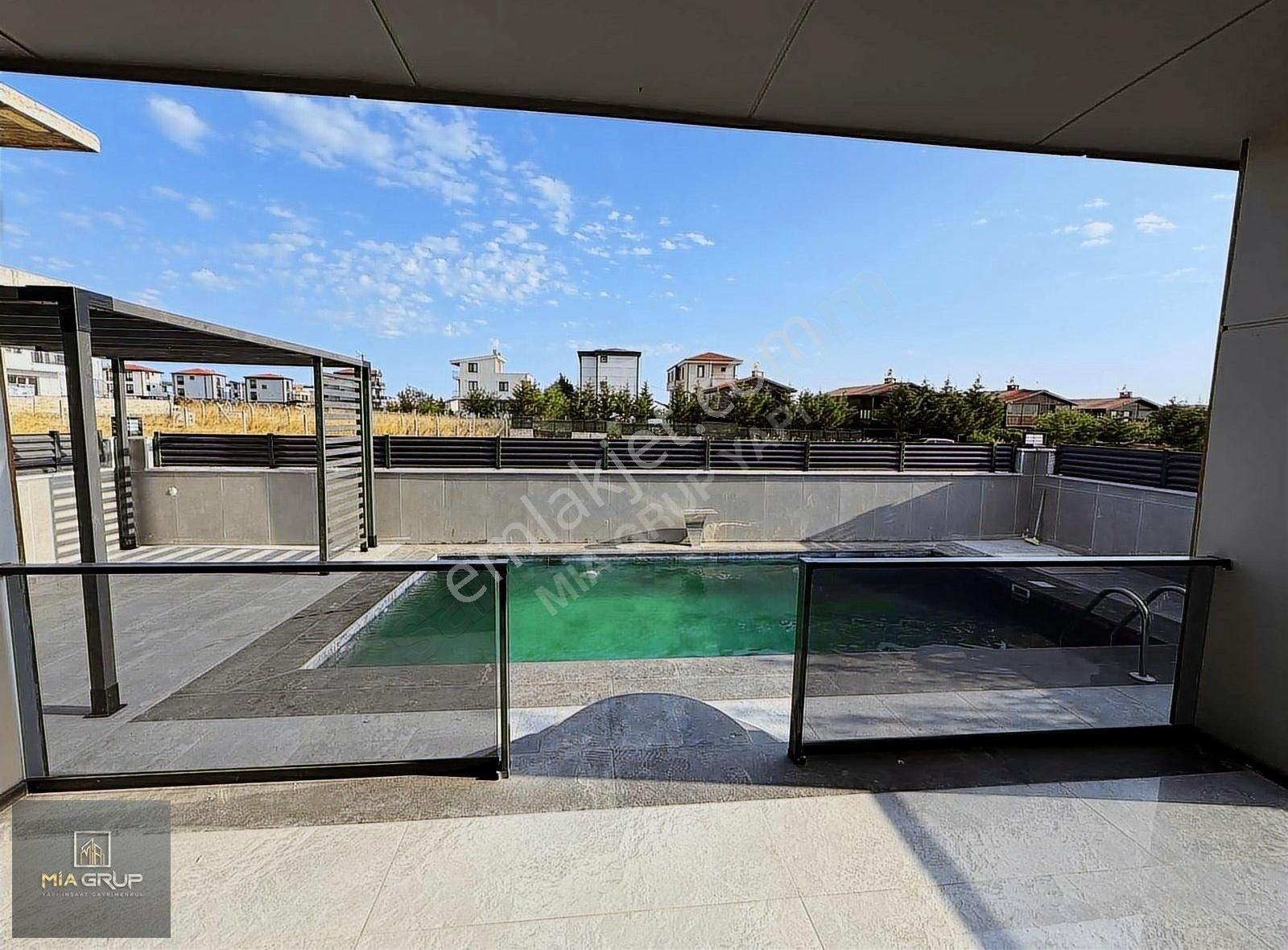 Mia Grup// 300 M2 Müstakil Havuzlu Kalite İskanlı Lüx Villa - Görsel 4
