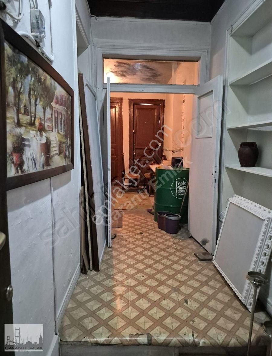 Beşiktaş Akaretler Vişne Zade Camii - Satılık Tarihi Ahşap Ev - Görsel 17