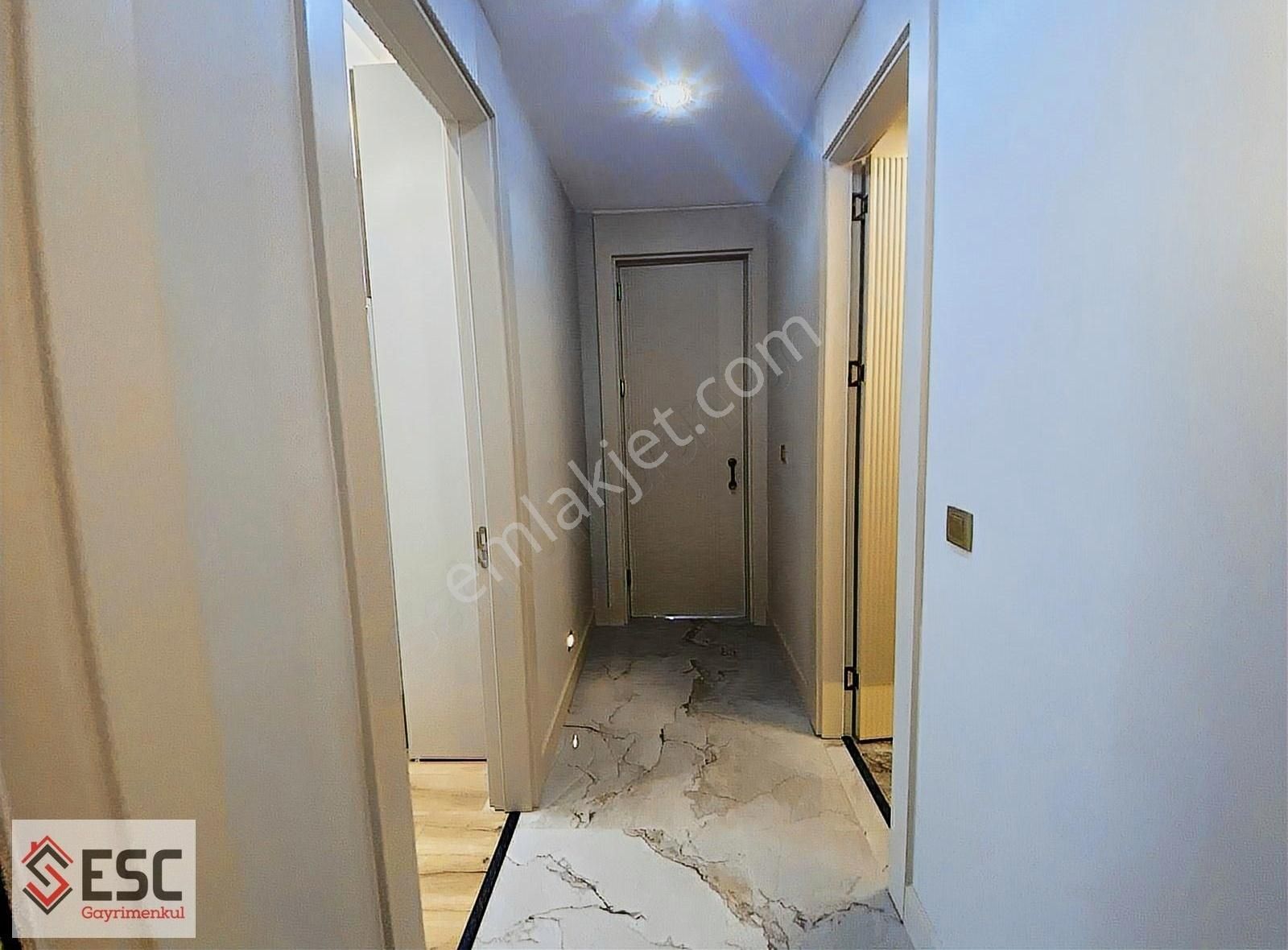 Esc'den 50. Yıl'da Akıllı Ev Sistemli Sosyal Yaşam Alanlı 5+1 - Görsel 17