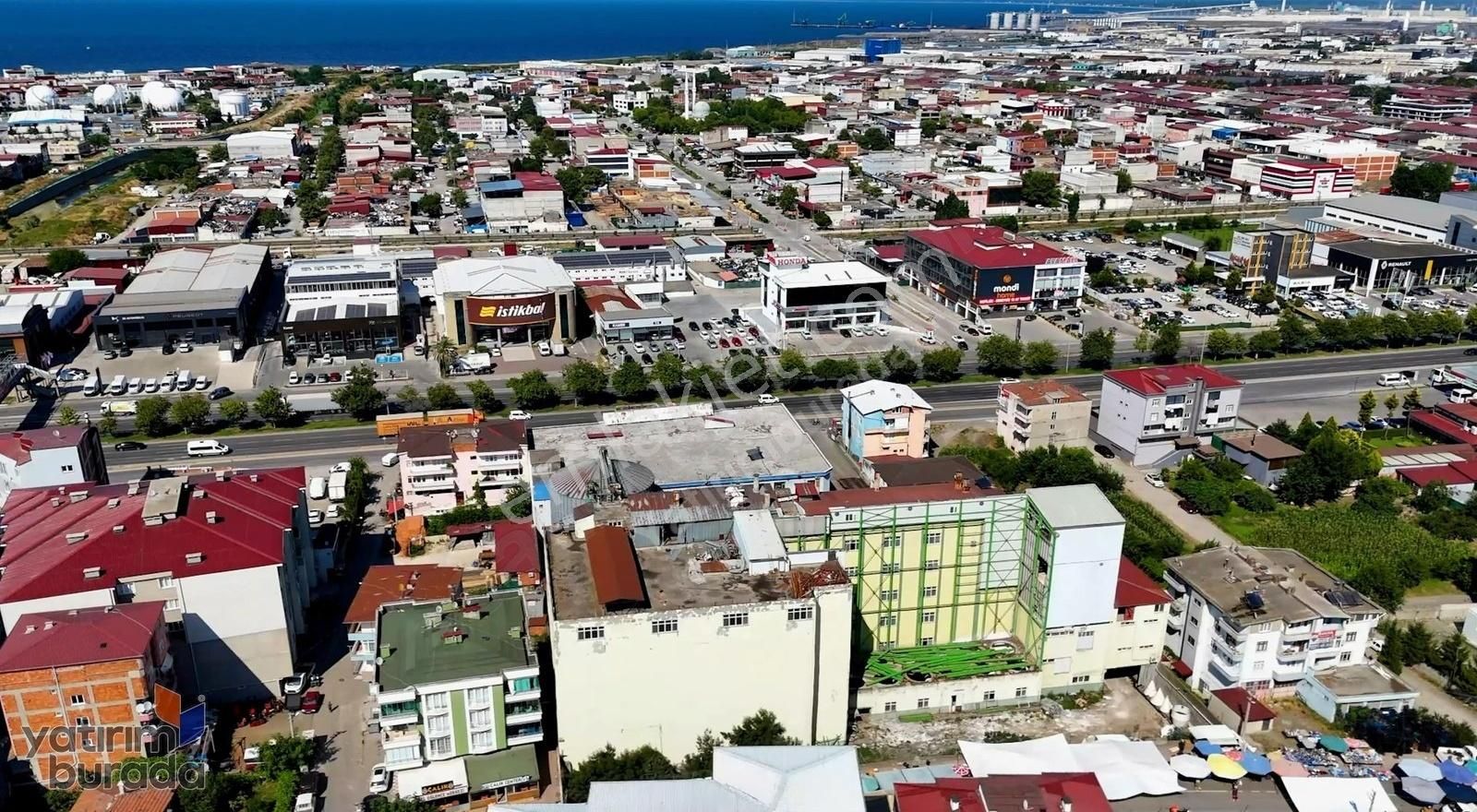 Kutlukent Atatürk Bulvarına Cephe Kupon Plaza Arsası