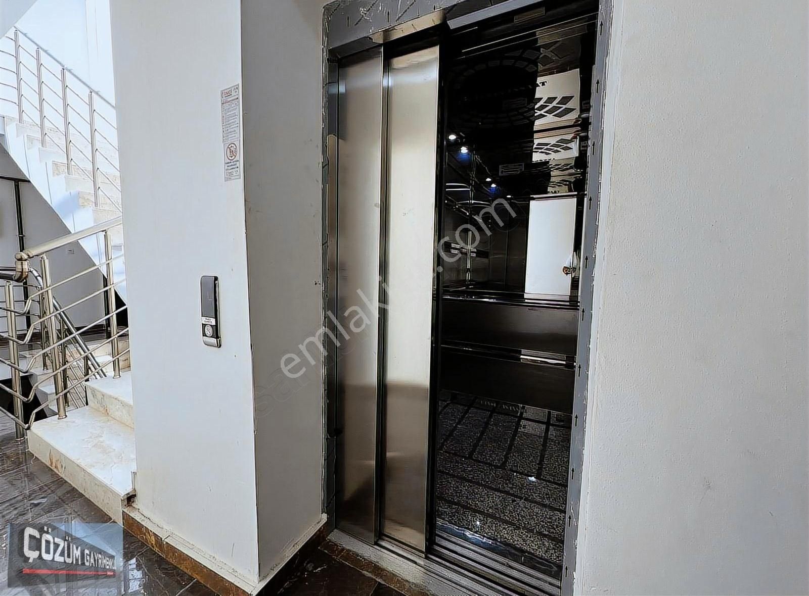 Çözüm'den Cadde Üstü,park Manzaralı,cam Balkonlu,full 3+1 Daire. - Görsel 7