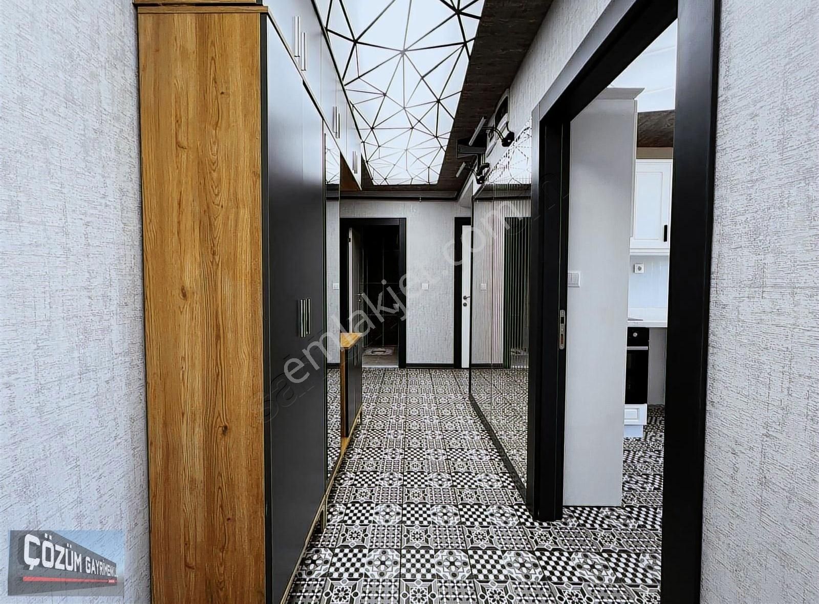 Çözüm'den Cadde Üstü,park Manzaralı,cam Balkonlu,full 3+1 Daire. - Görsel 19