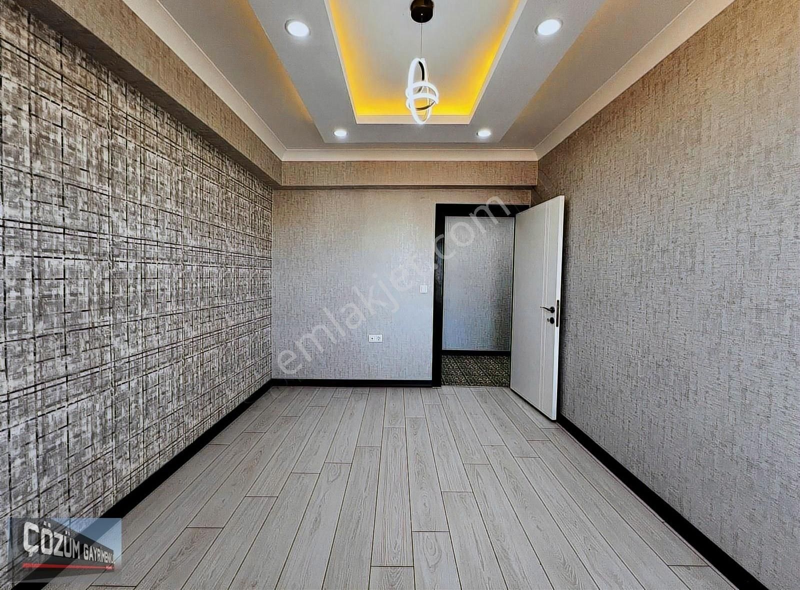 Çözüm'den Cadde Üstü,park Manzaralı,cam Balkonlu,full 3+1 Daire. - Görsel 21