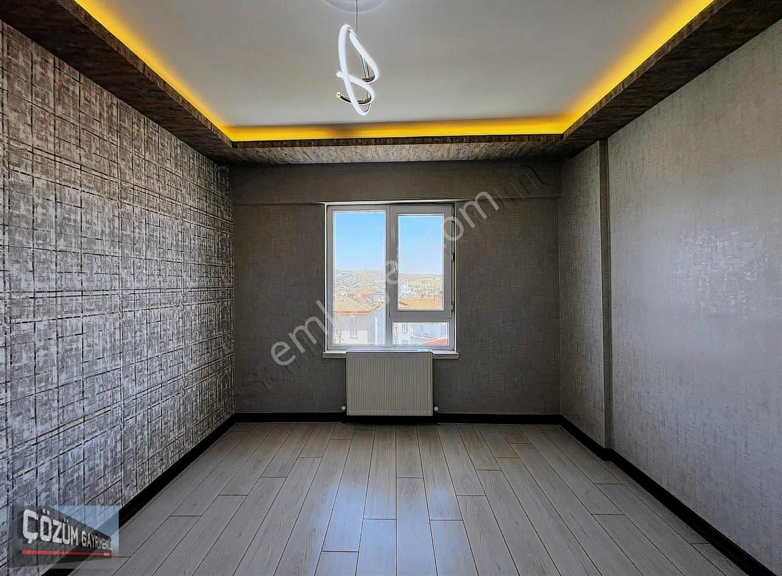 Çözüm'den Cadde Üstü,park Manzaralı,cam Balkonlu,full 3+1 Daire. - Görsel 2