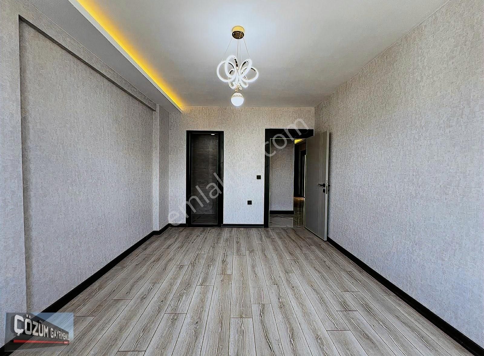 Çözüm Farkı İle Sıfır 3+1 Full Yapılı İskanlı Çift Banyolu Daire - Görsel 5