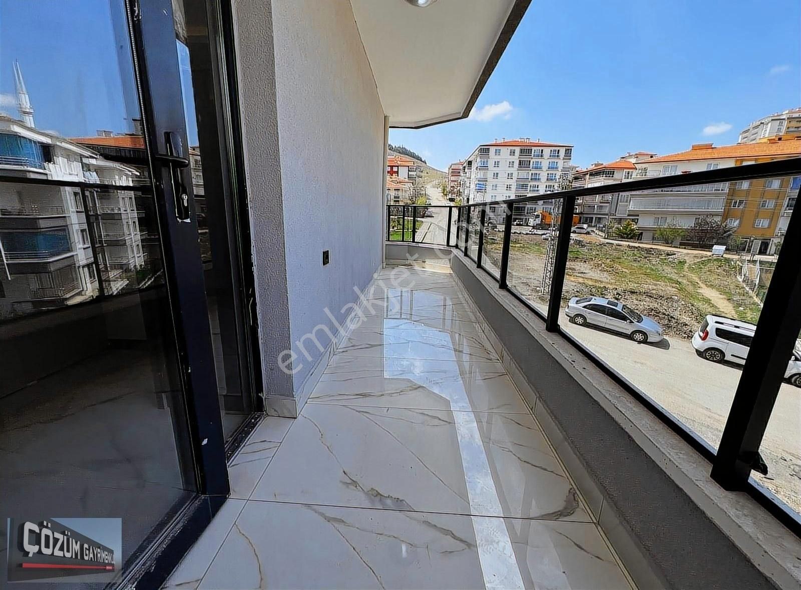 Çözüm Farkı İle Sıfır 3+1 Full Yapılı İskanlı Çift Banyolu Daire - Görsel 16