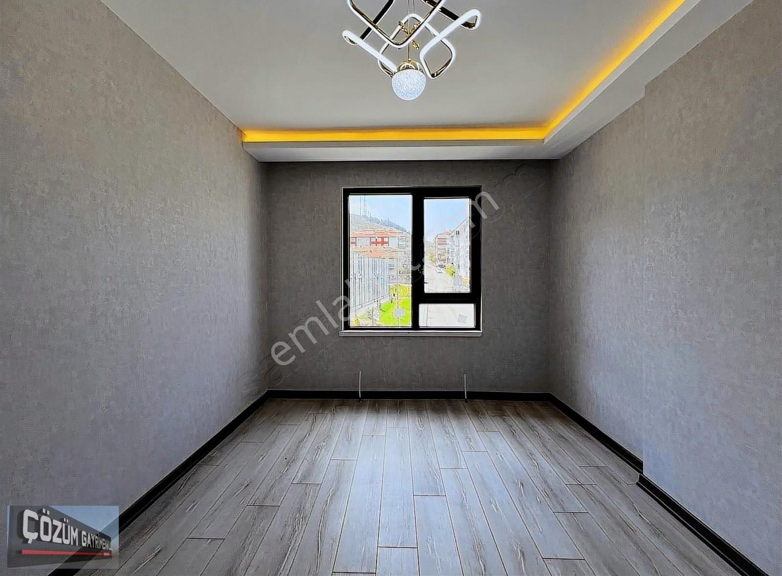 Çözüm Farkı İle Sıfır 3+1 Full Yapılı İskanlı Çift Banyolu Daire - Görsel 11