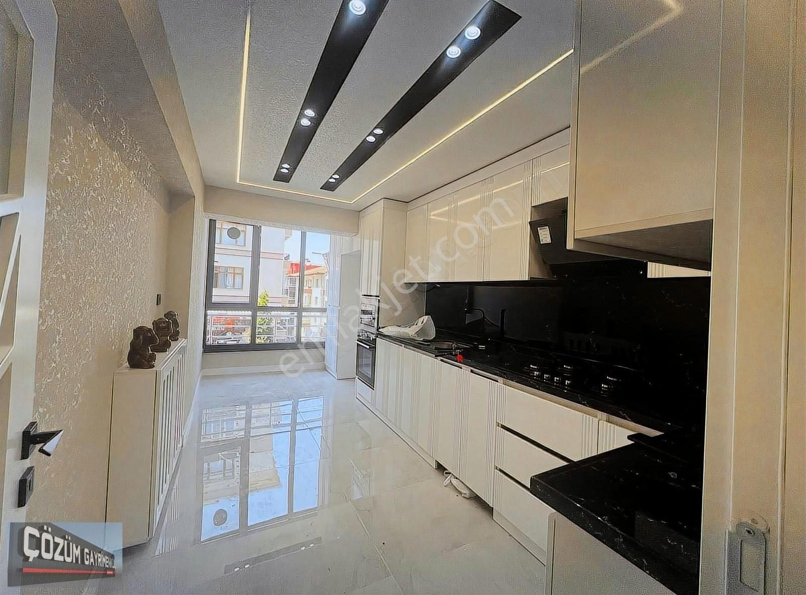 Çözüm'den Ana Cadde Kenarı Full Yapılı Hamamlı Güney İskanlı. - Görsel 6