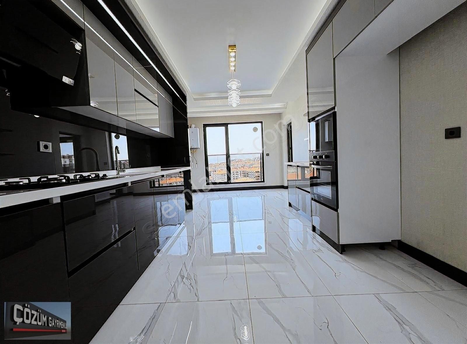 -çözüm'den Site İçinde 4+1 Full Yapılı Kilerli Teraslı İskanlı- - Görsel 11