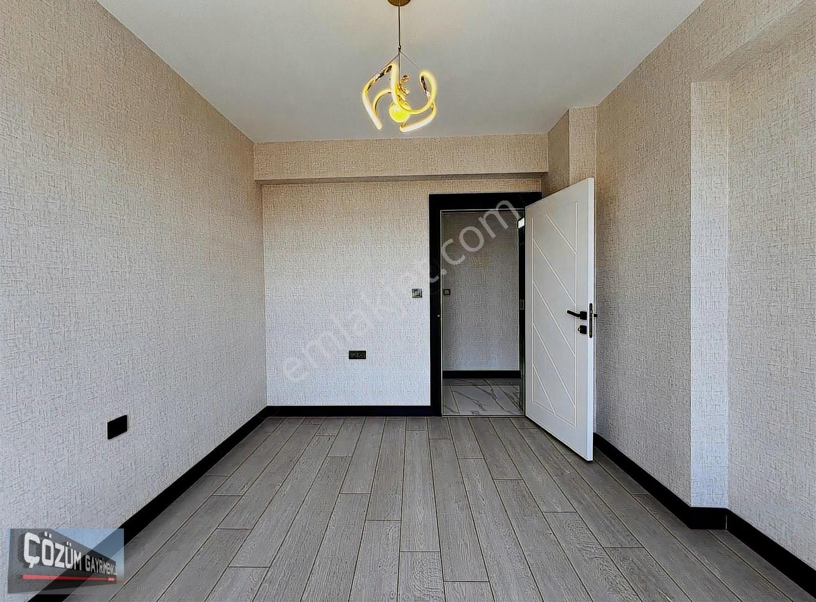 -çözüm'den Site İçinde 4+1 Full Yapılı Kilerli Teraslı İskanlı- - Görsel 19