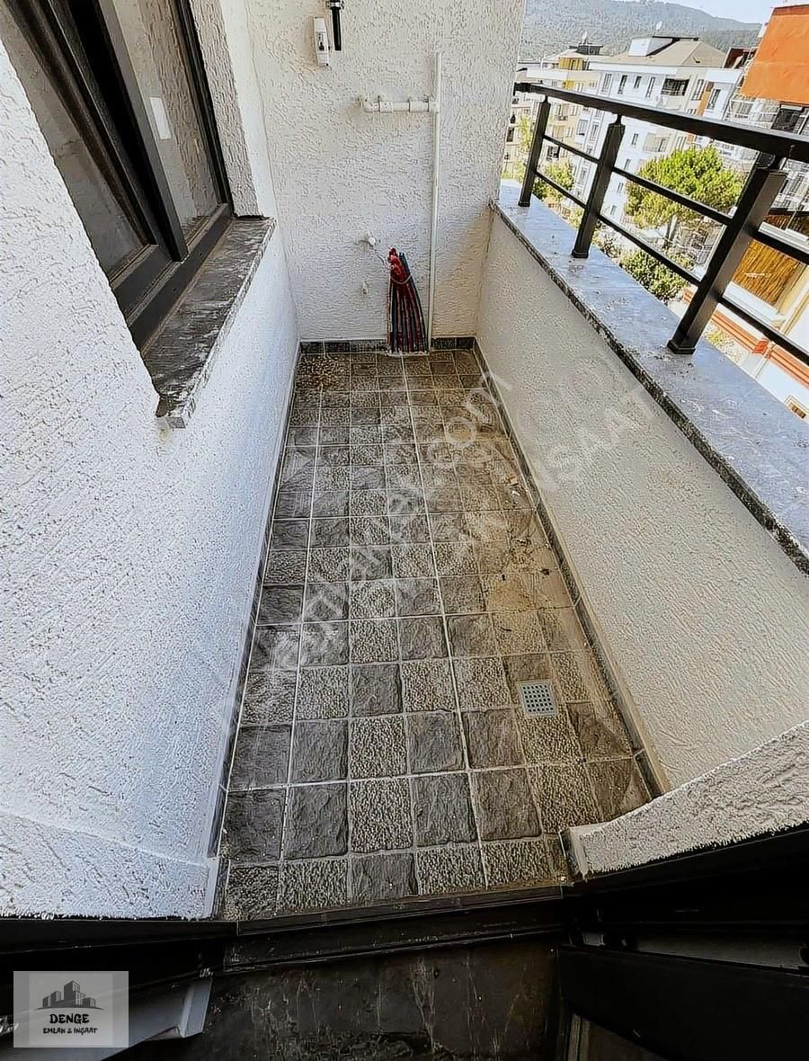 Çekmeköy Çatalmeşe Mah İki Ayleye Uyğun Üst Dubleks 4+1 170m2 - Görsel 2