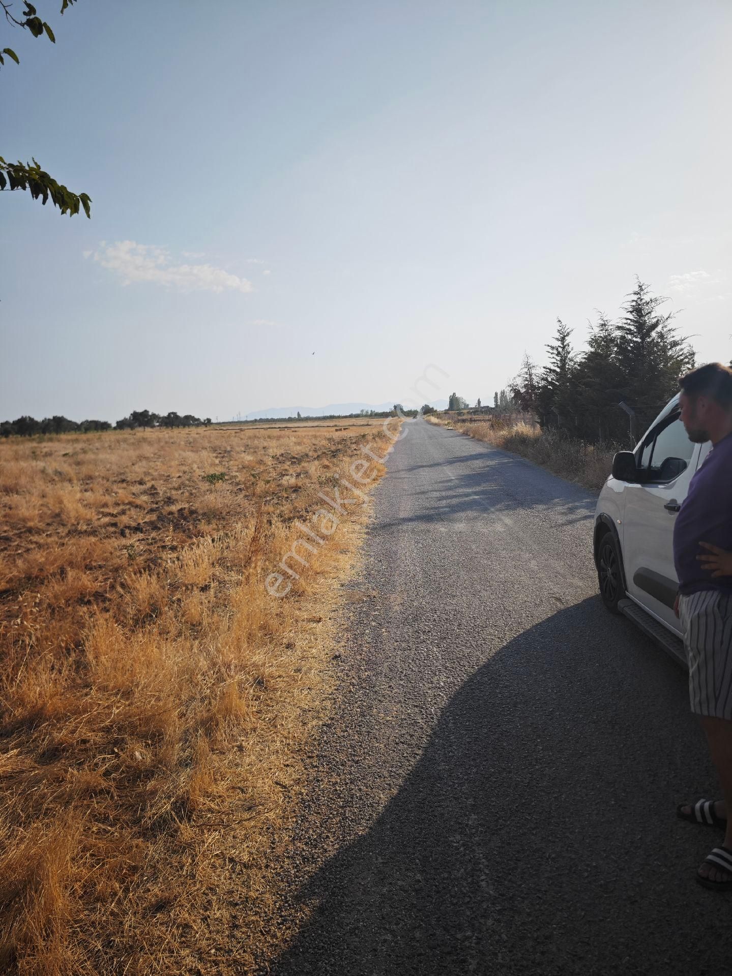 Dikili Ümmetoğlu'ndan Dikili Bahçeli'köyünde Yatırımlık Verimli Toprak Tarla - Görsel 32